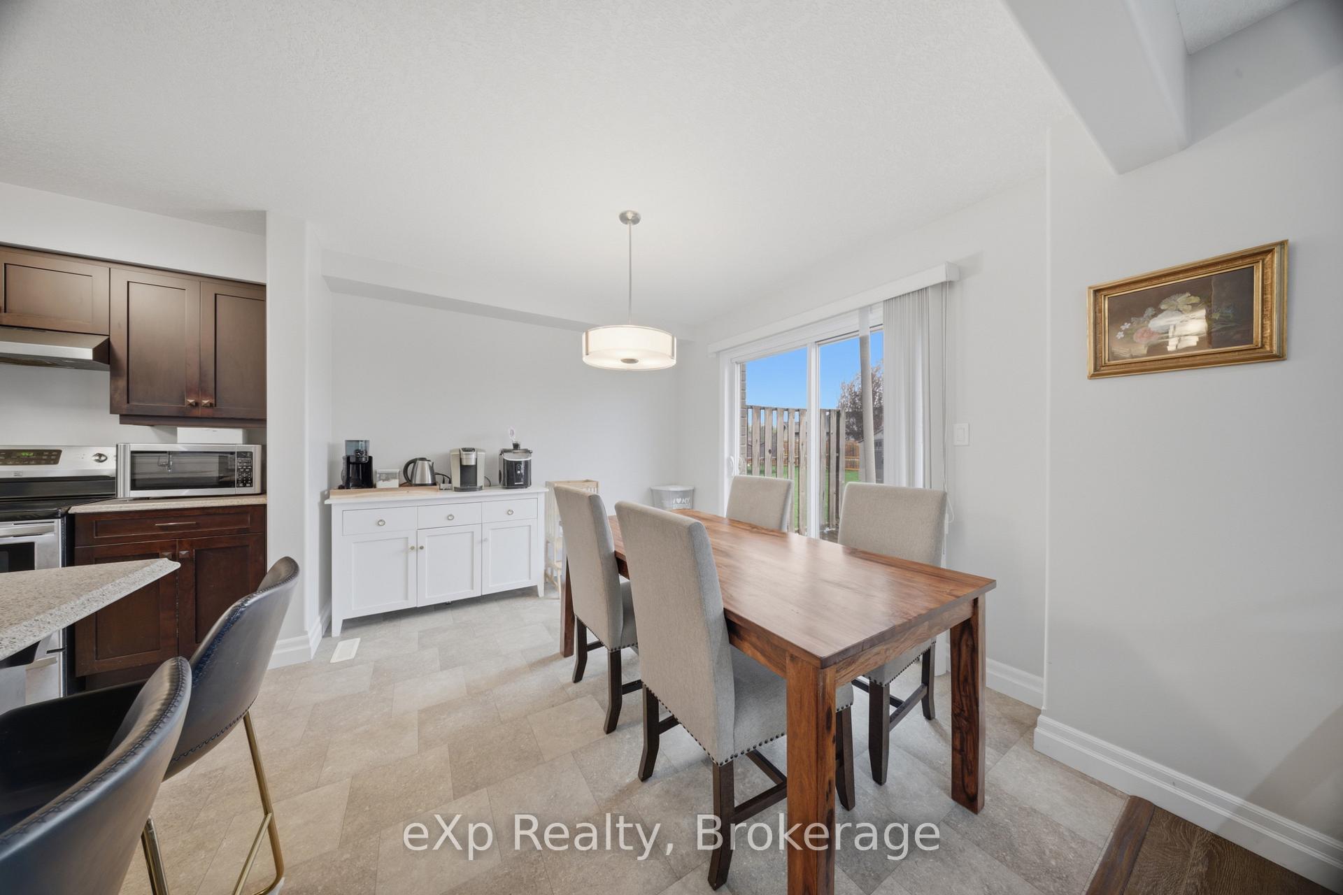 Photo 12 of 300 Hutton Street E, North Perth, Listowel — HOMEH