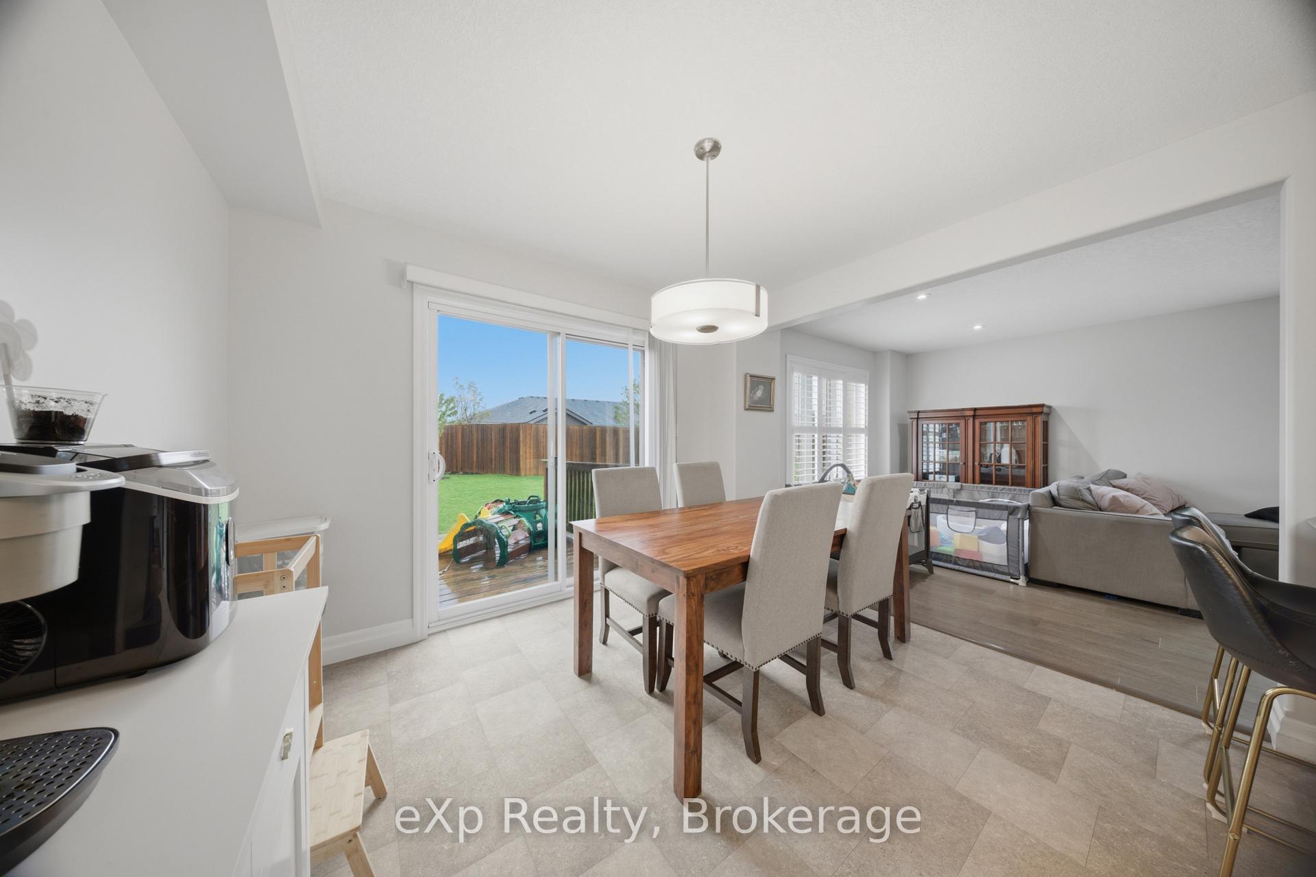 Photo 13 of 300 Hutton Street E, North Perth, Listowel — HOMEH