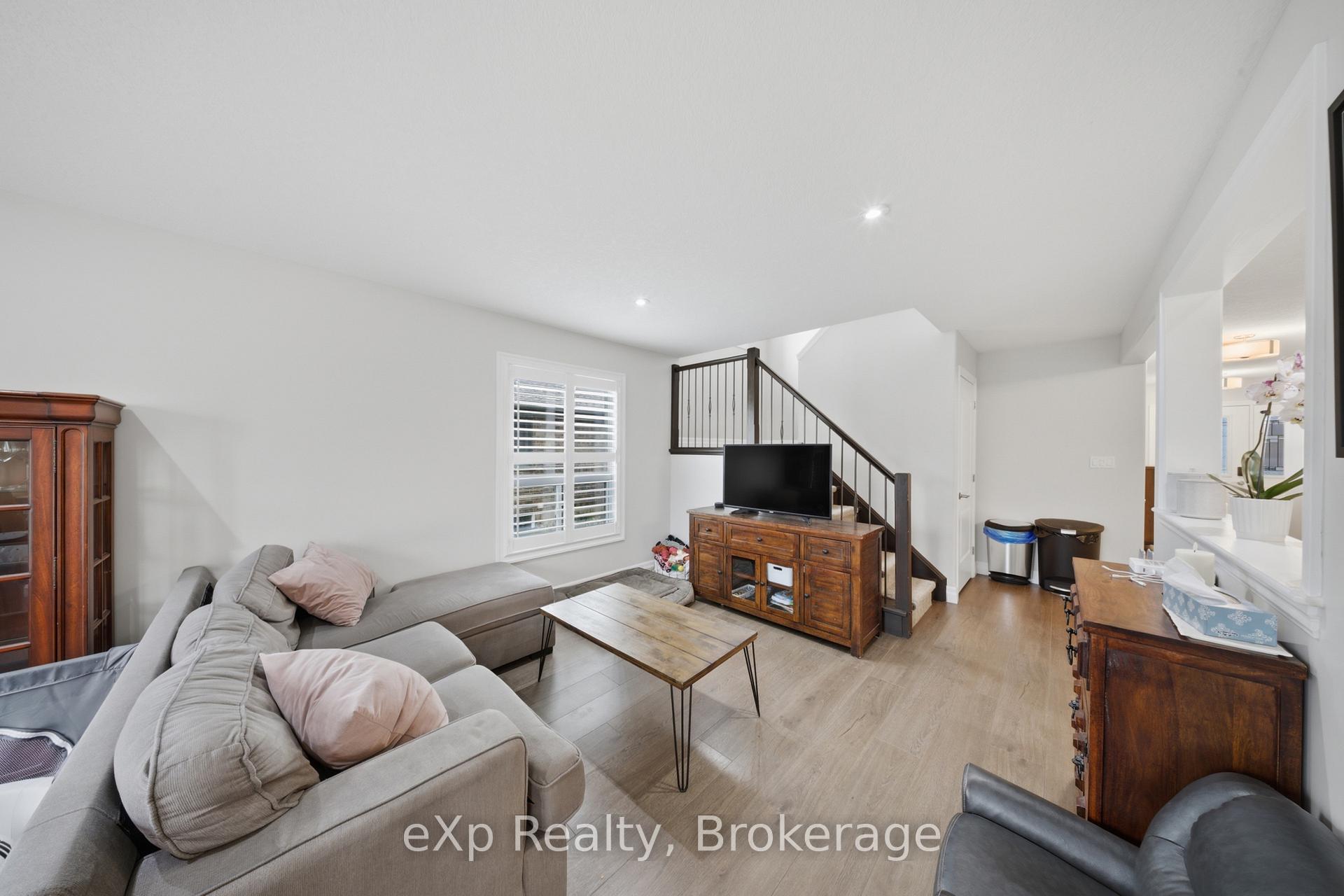 Photo 16 of 300 Hutton Street E, North Perth, Listowel — HOMEH