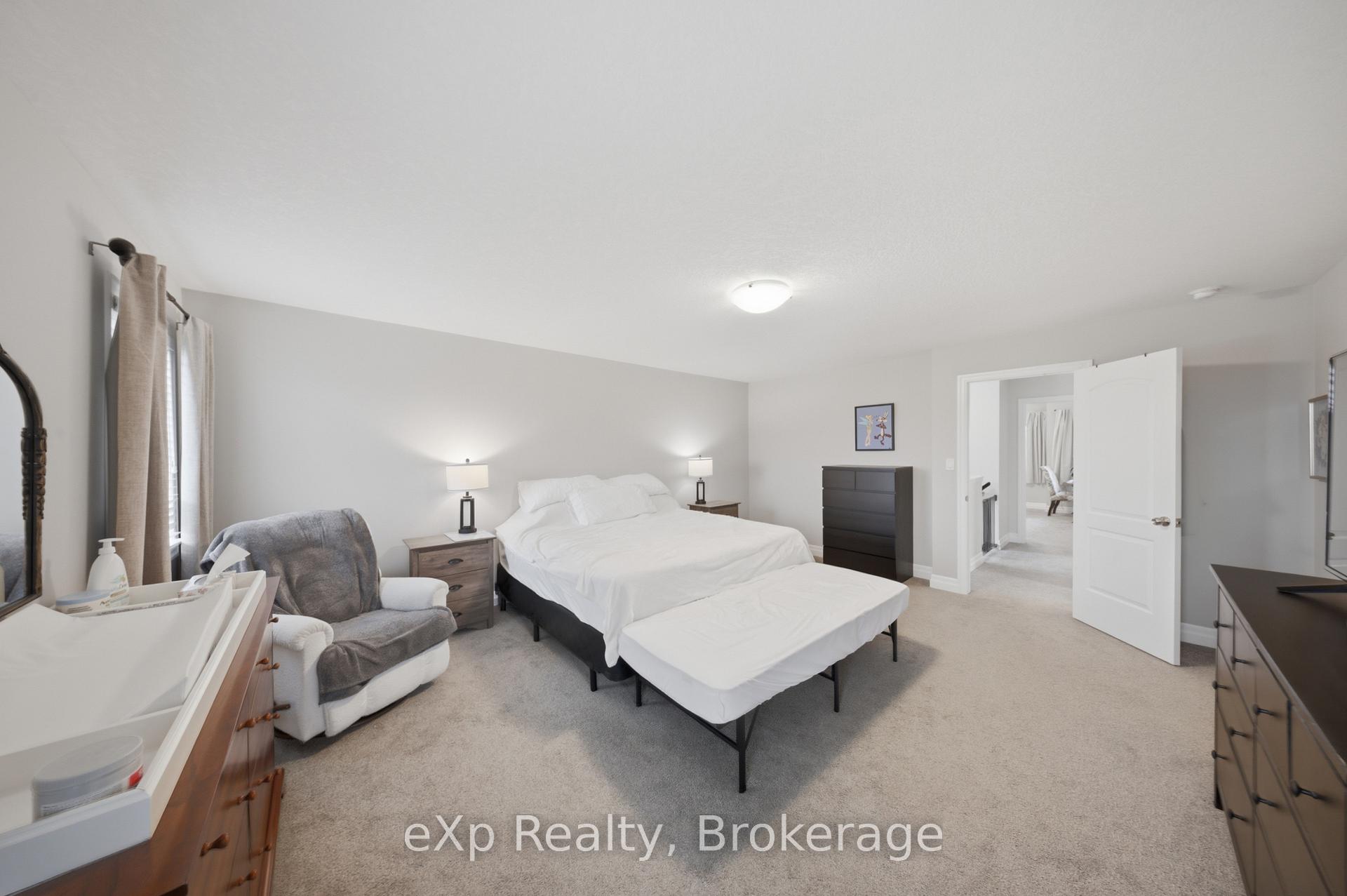 Photo 24 of 300 Hutton Street E, North Perth, Listowel — HOMEH