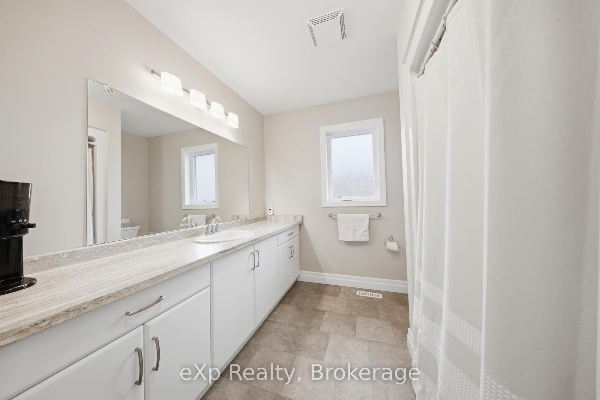 Photo 25 of 300 Hutton Street E, North Perth, Listowel — HOMEH