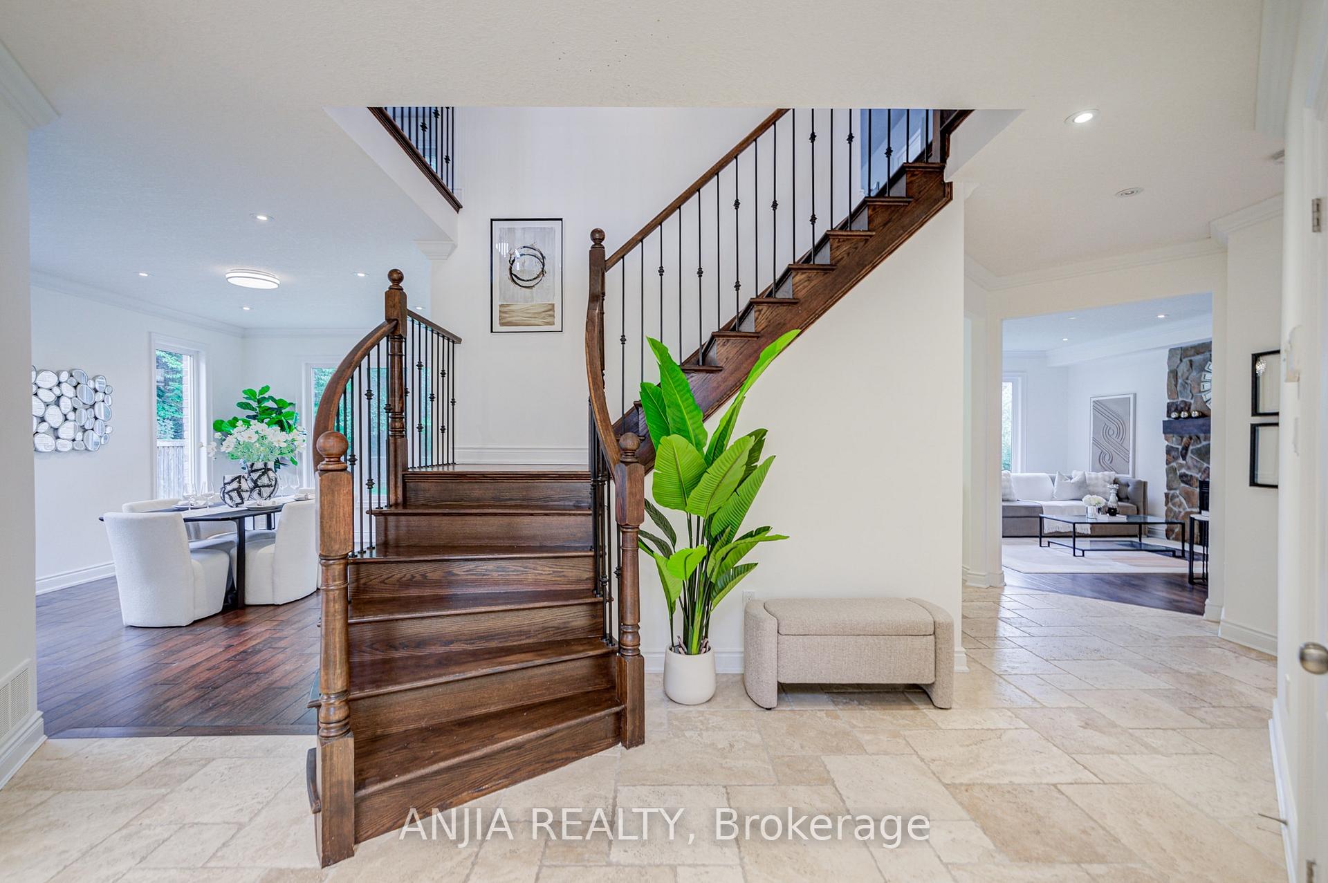 Photo 8 of 1087 Nantyr Drive, Innisfil, Alcona — HOMEH