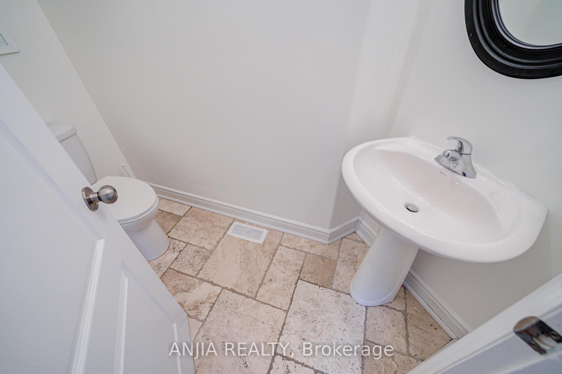 Photo 25 of 1087 Nantyr Drive, Innisfil, Alcona — HOMEH