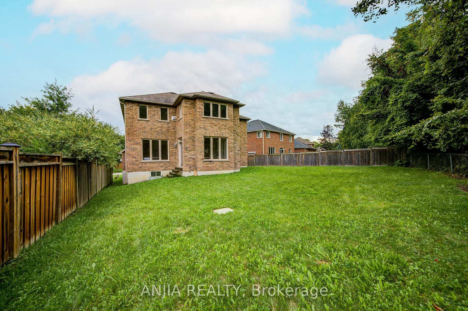 Photo 50 of 1087 Nantyr Drive, Innisfil, Alcona — HOMEH
