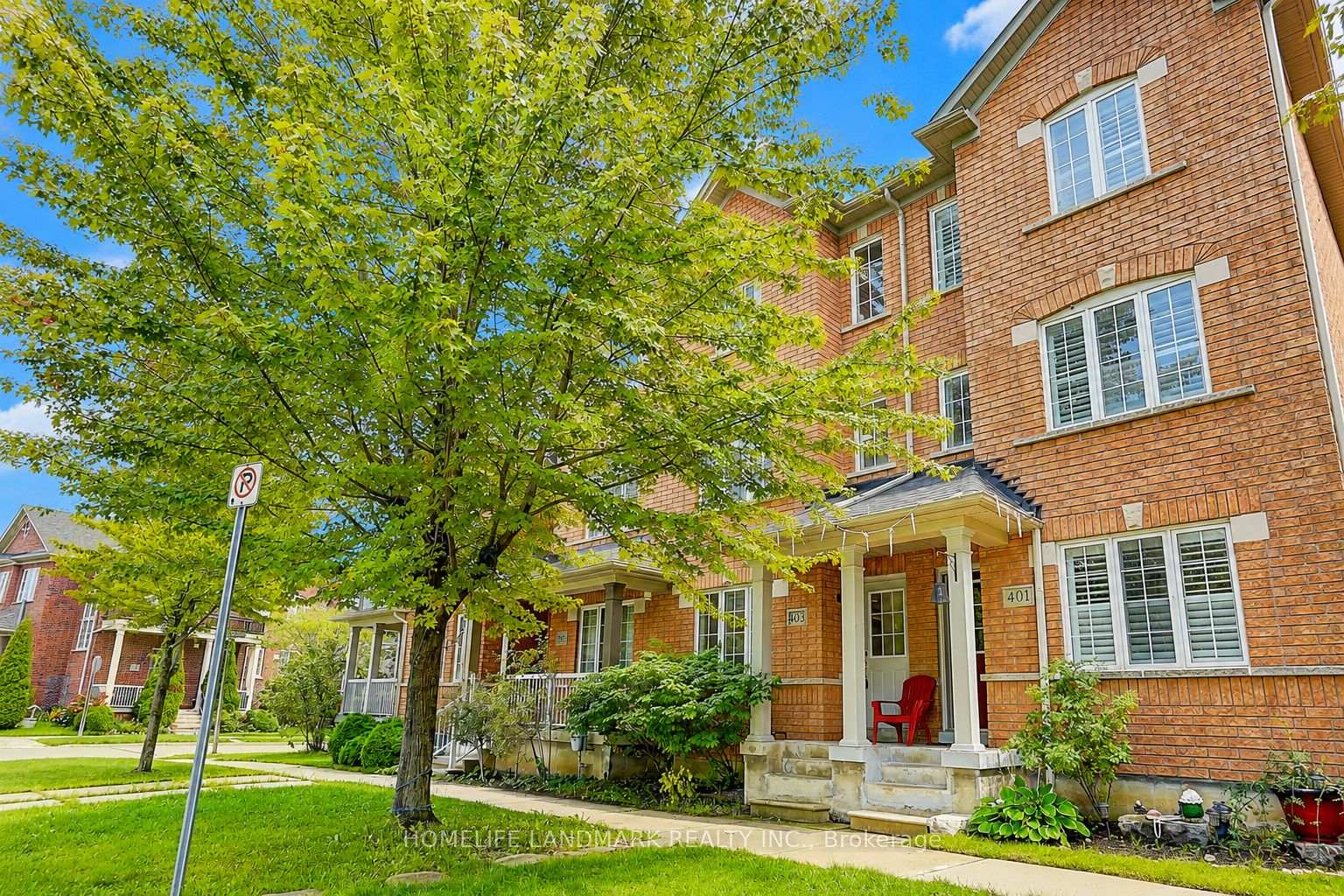 Photo 2 of 403 White's Hill Avenue, Markham, Cornell — HOMEH