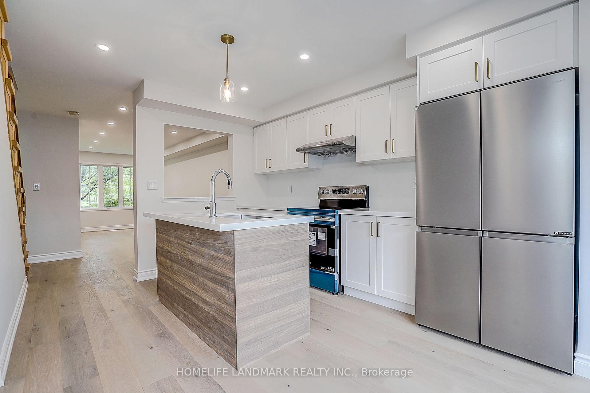 Photo 15 of 403 White's Hill Avenue, Markham, Cornell — HOMEH