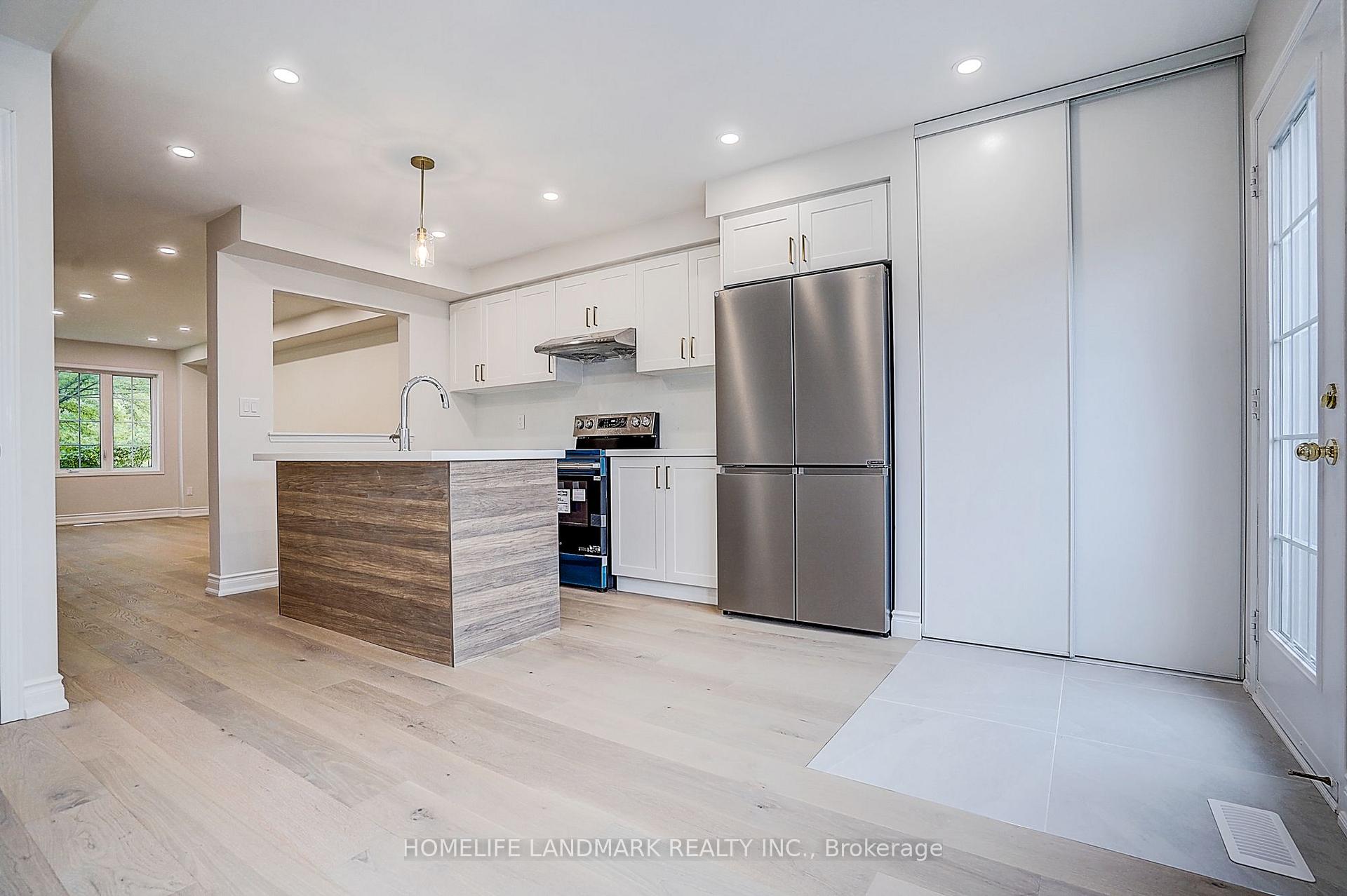 Photo 21 of 403 White's Hill Avenue, Markham, Cornell — HOMEH