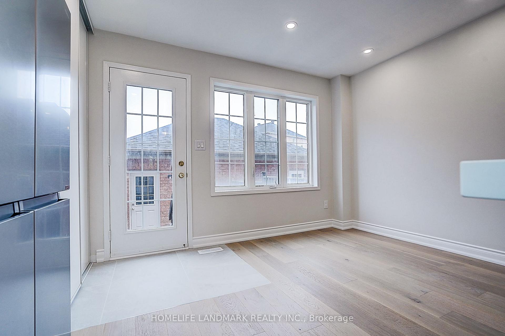 Photo 23 of 403 White's Hill Avenue, Markham, Cornell — HOMEH