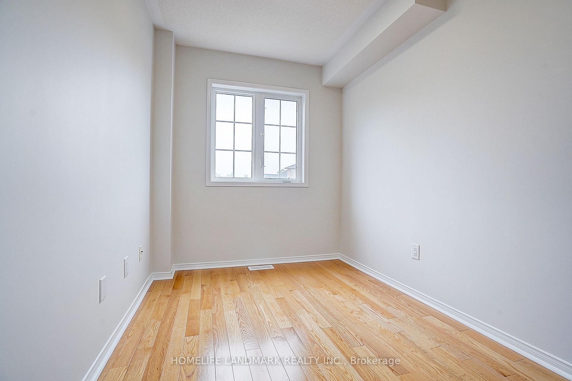 Photo 27 of 403 White's Hill Avenue, Markham, Cornell — HOMEH