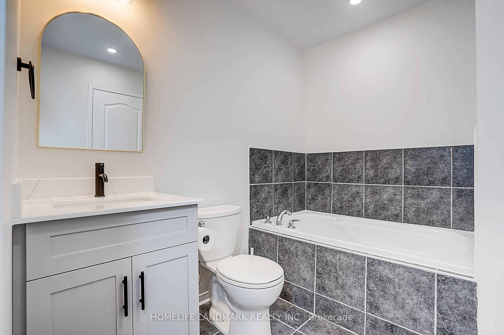 Photo 43 of 403 White's Hill Avenue, Markham, Cornell — HOMEH