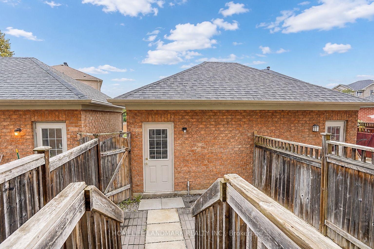 Photo 48 of 403 White's Hill Avenue, Markham, Cornell — HOMEH