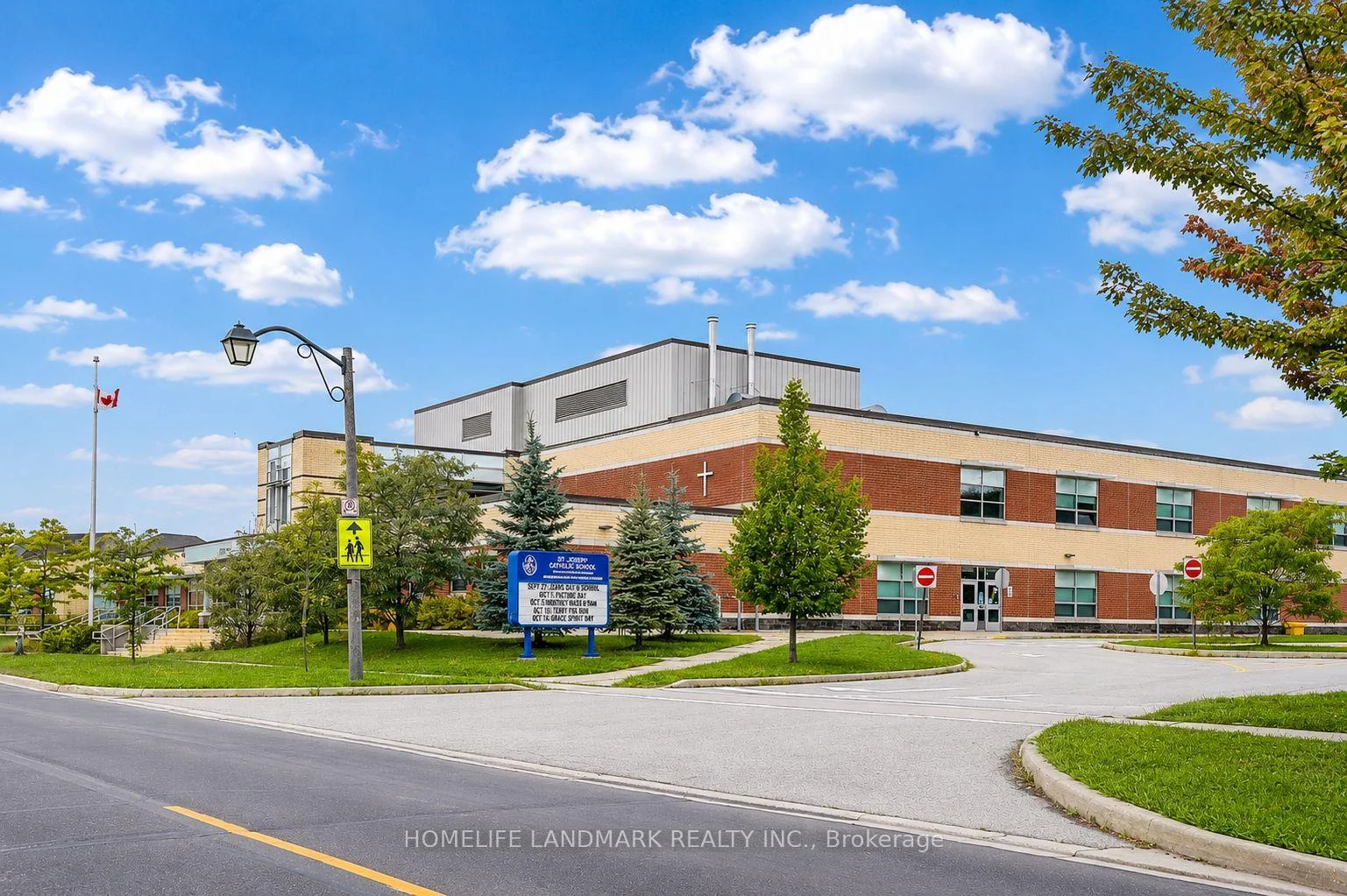 Photo 53 of 403 White's Hill Avenue, Markham, Cornell — HOMEH