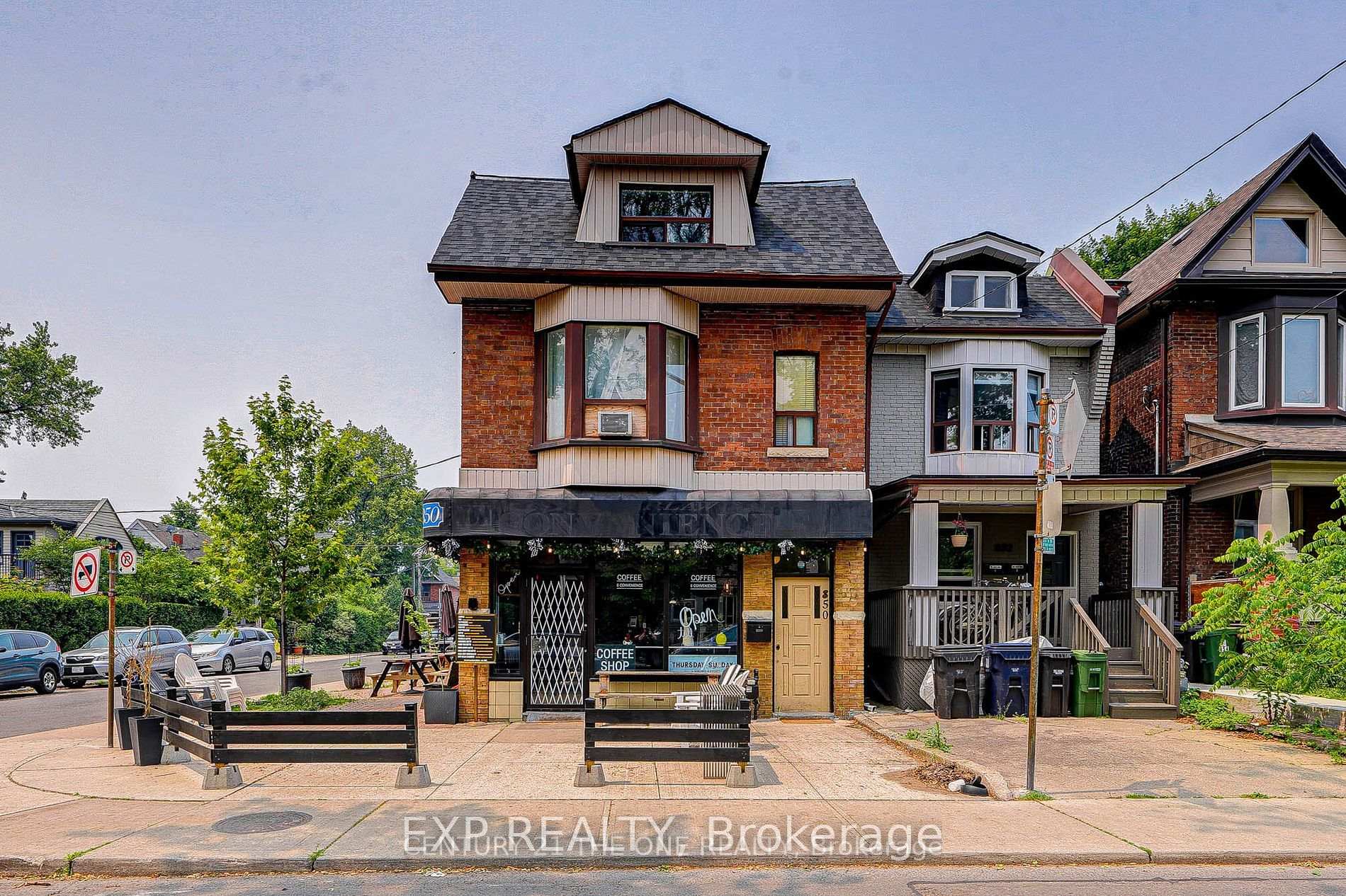 Photo of Unit Basement, 850 Carlaw Avenue