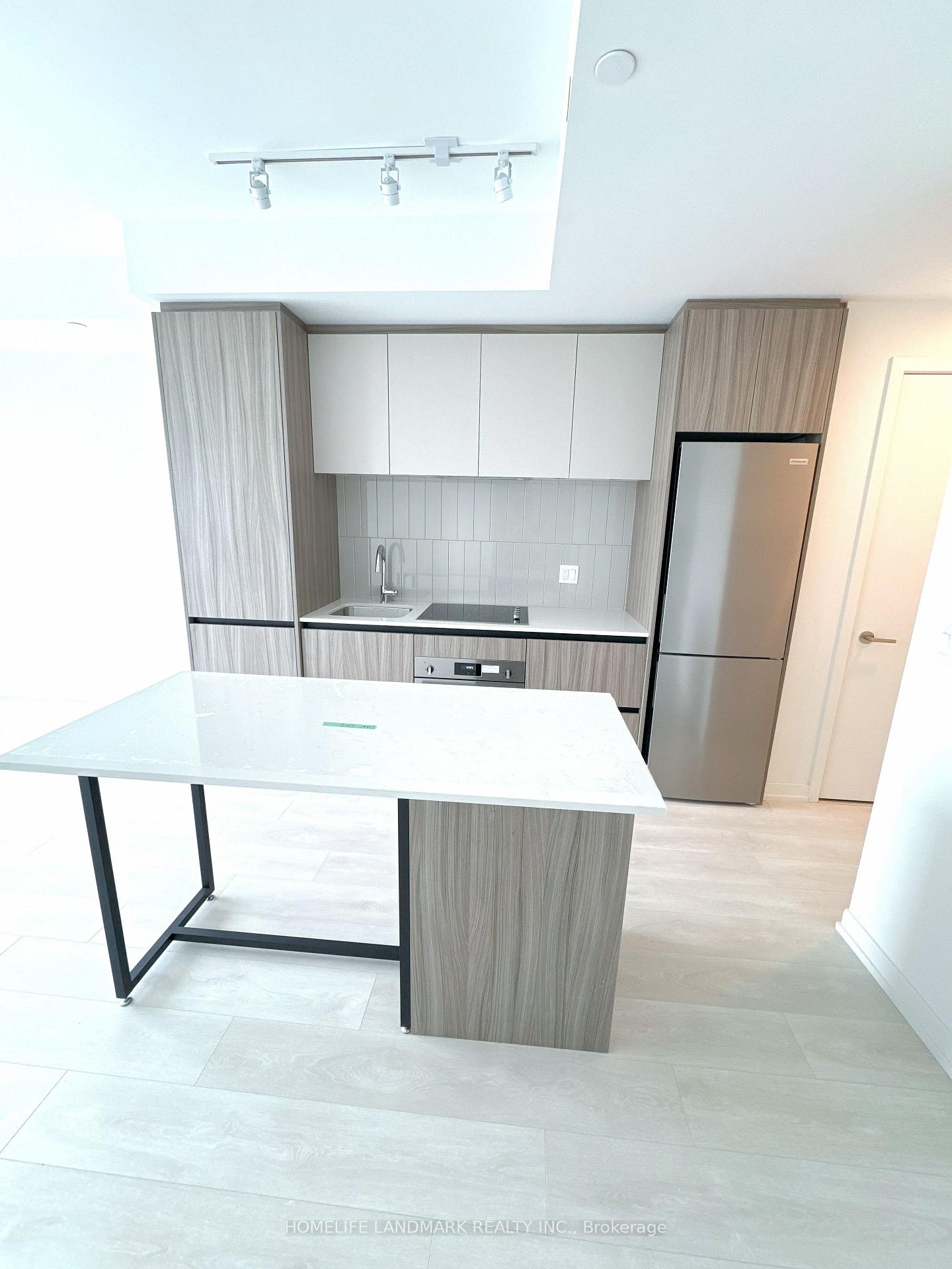Photo 4 of Unit 2312, 7950 Bathurst Street, Vaughan, Beverley Glen — HOMEH