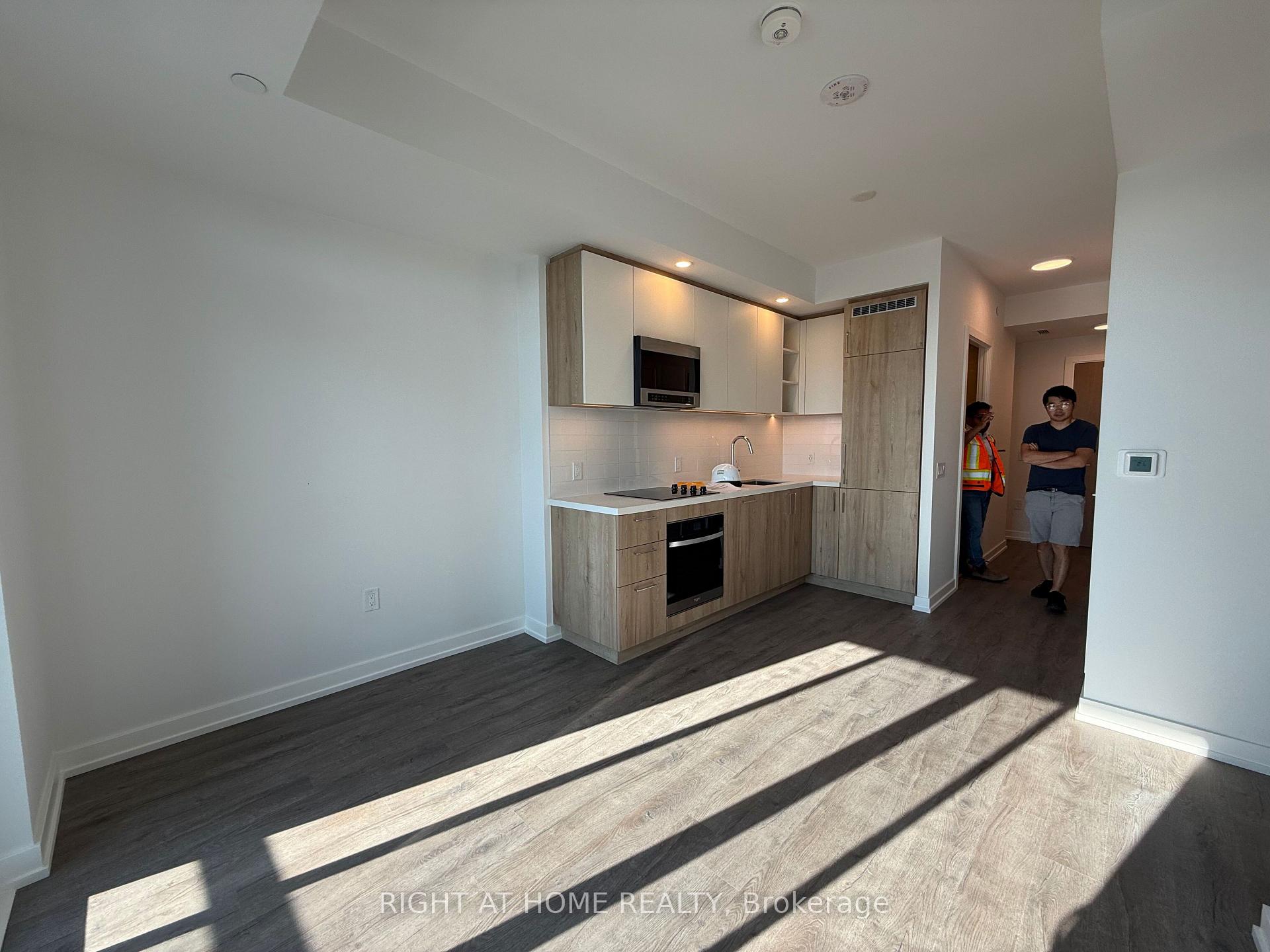 Photo 3 of Unit 1609, 21 Meadowdale Road, Vaughan, Concord — HOMEH