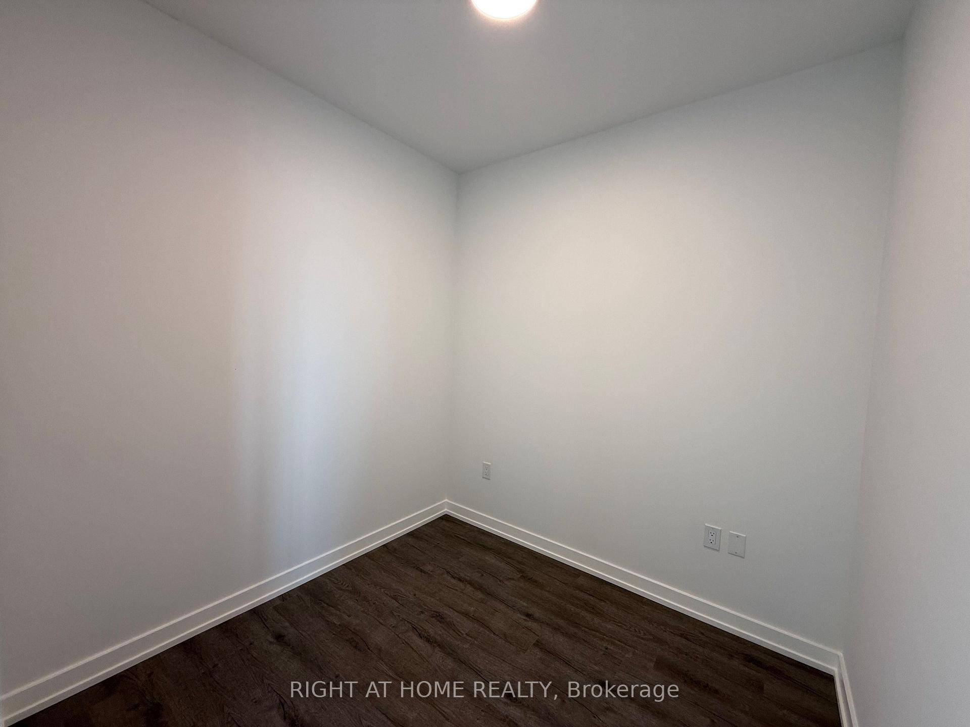 Photo 9 of Unit 1609, 21 Meadowdale Road, Vaughan, Concord — HOMEH