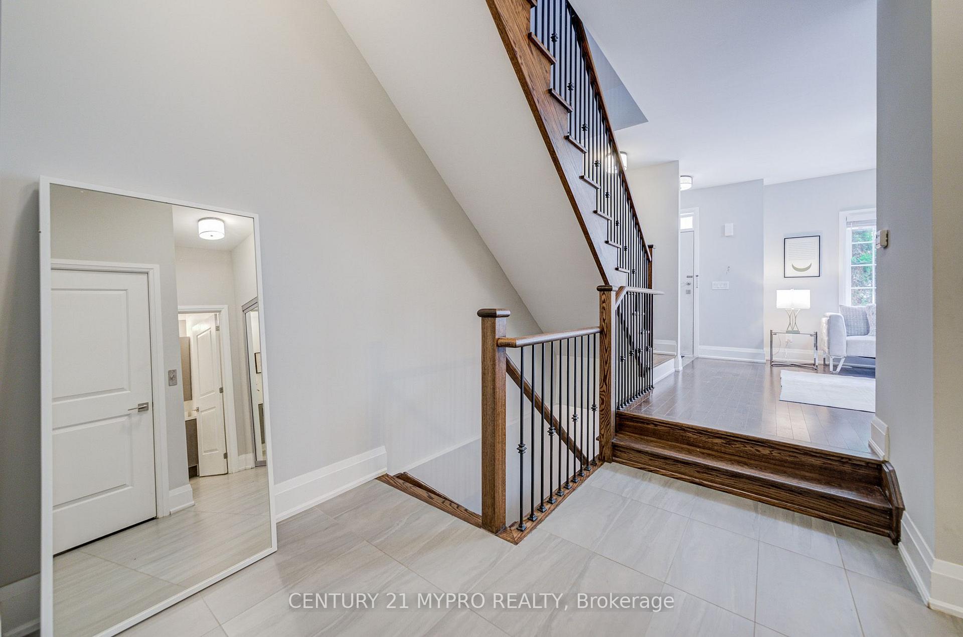 Photo 8 of Unit TH3, 392 Highway 7 Road E, Richmond Hill, Doncrest — HOMEH