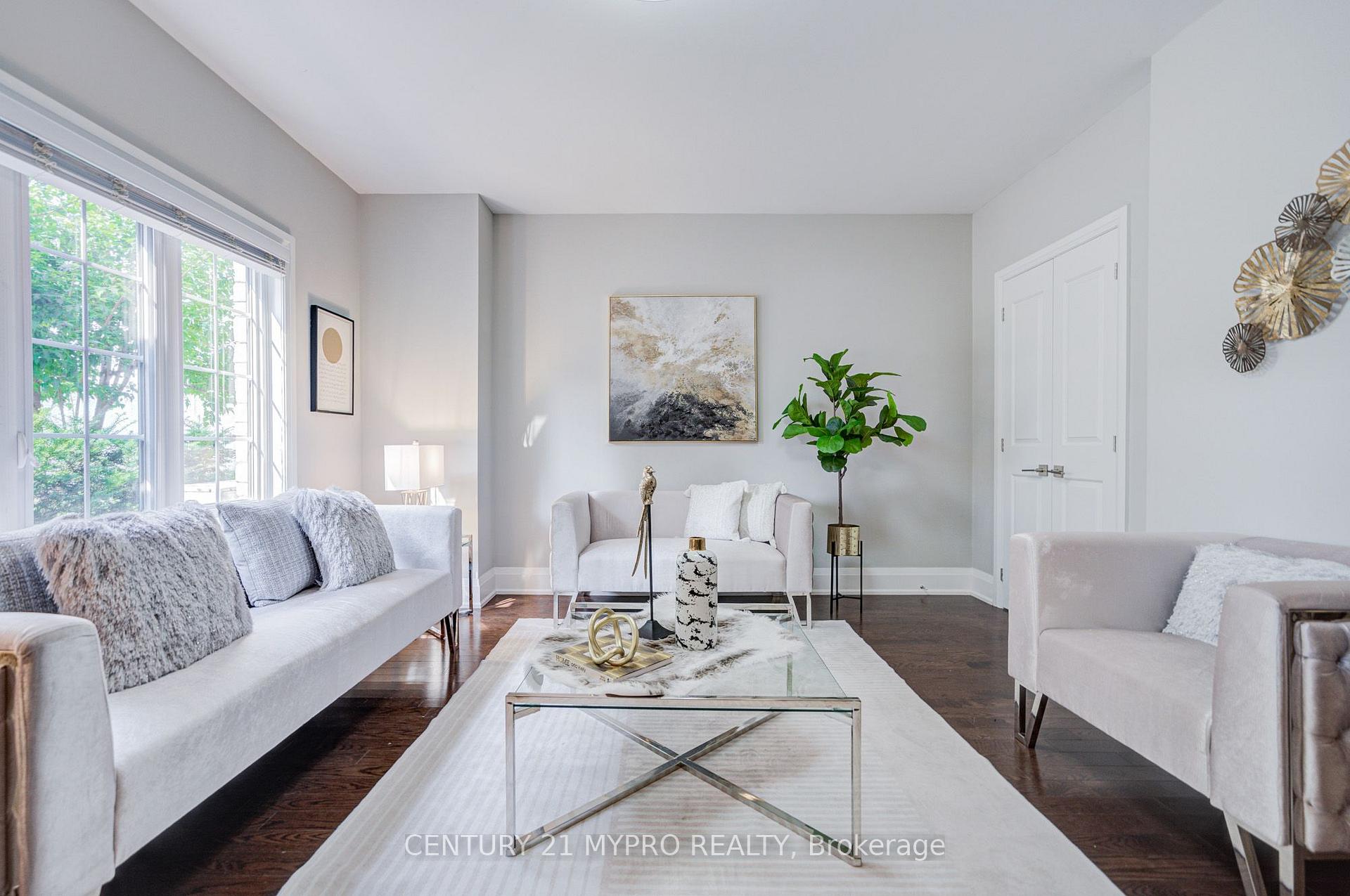 Photo 4 of Unit TH3, 392 Highway 7 Road E, Richmond Hill, Doncrest — HOMEH
