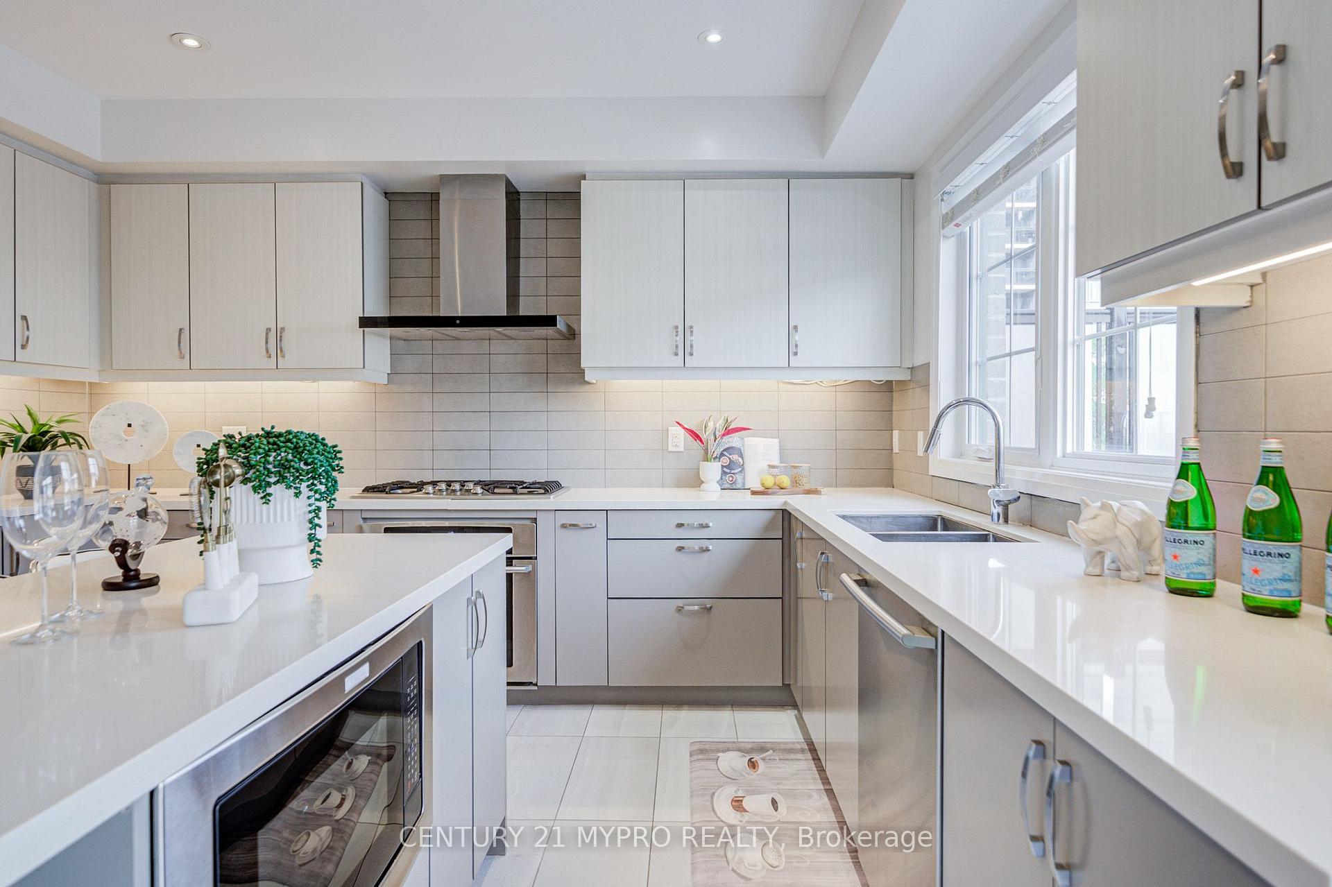 Photo 18 of Unit TH3, 392 Highway 7 Road E, Richmond Hill, Doncrest — HOMEH