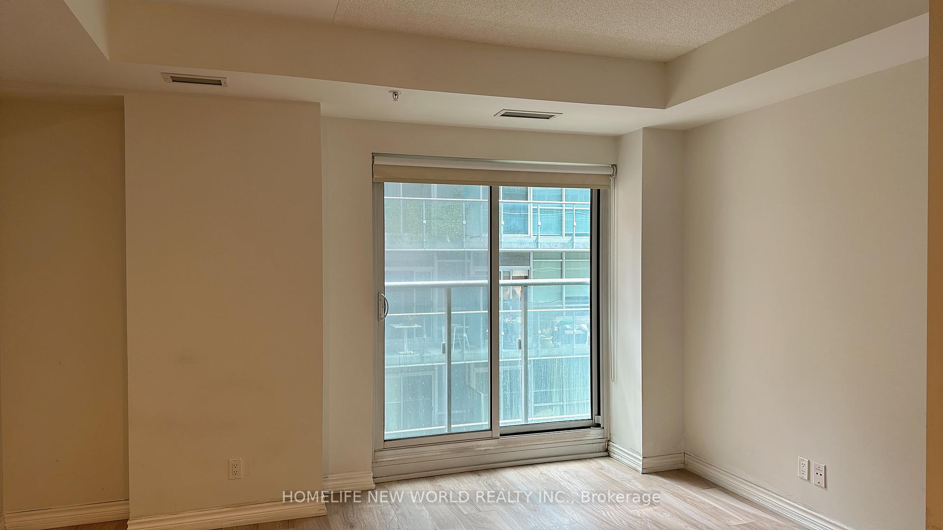 Photo 6 of Unit 402, 30 Nelson Street, Toronto, Waterfront Communities — HOMEH