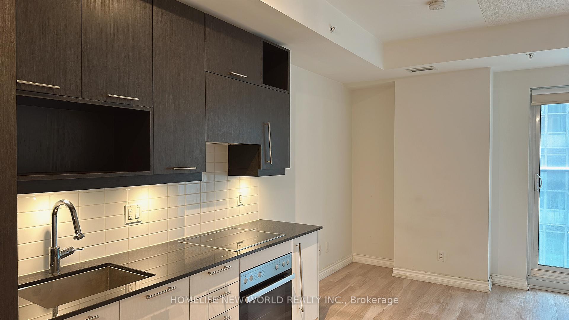 Photo 7 of Unit 402, 30 Nelson Street, Toronto, Waterfront Communities — HOMEH