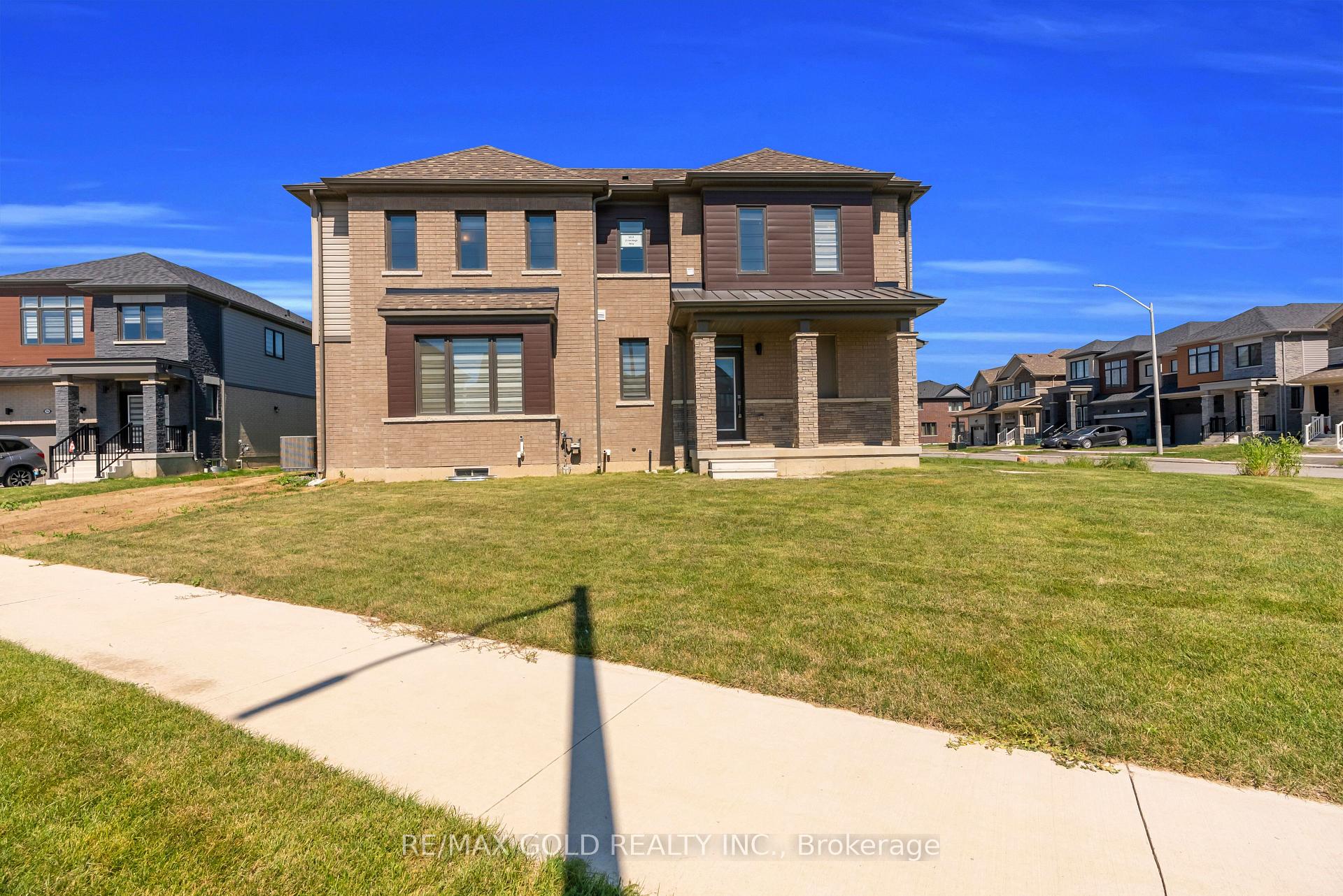 Photo 4 of 25 Heritage Way, Thorold, Rolling Meadows — HOMEH