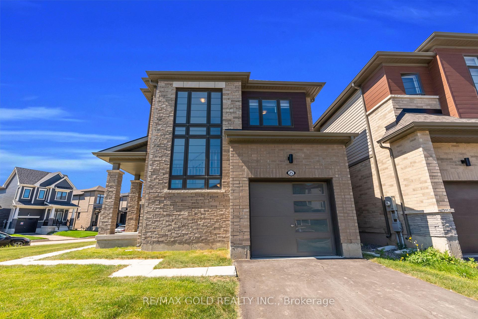 Photo 5 of 25 Heritage Way, Thorold, Rolling Meadows — HOMEH