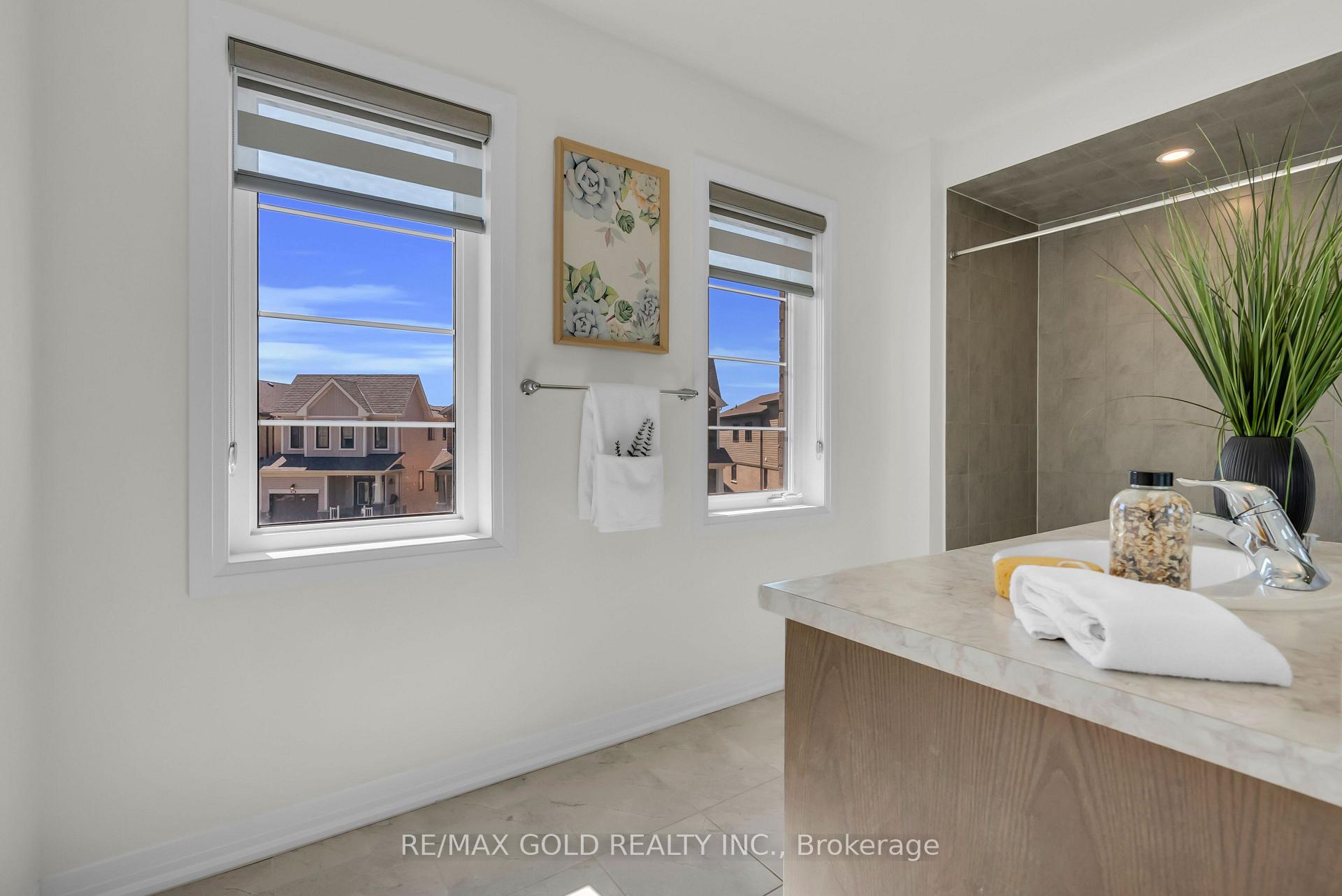 Photo 31 of 25 Heritage Way, Thorold, Rolling Meadows — HOMEH