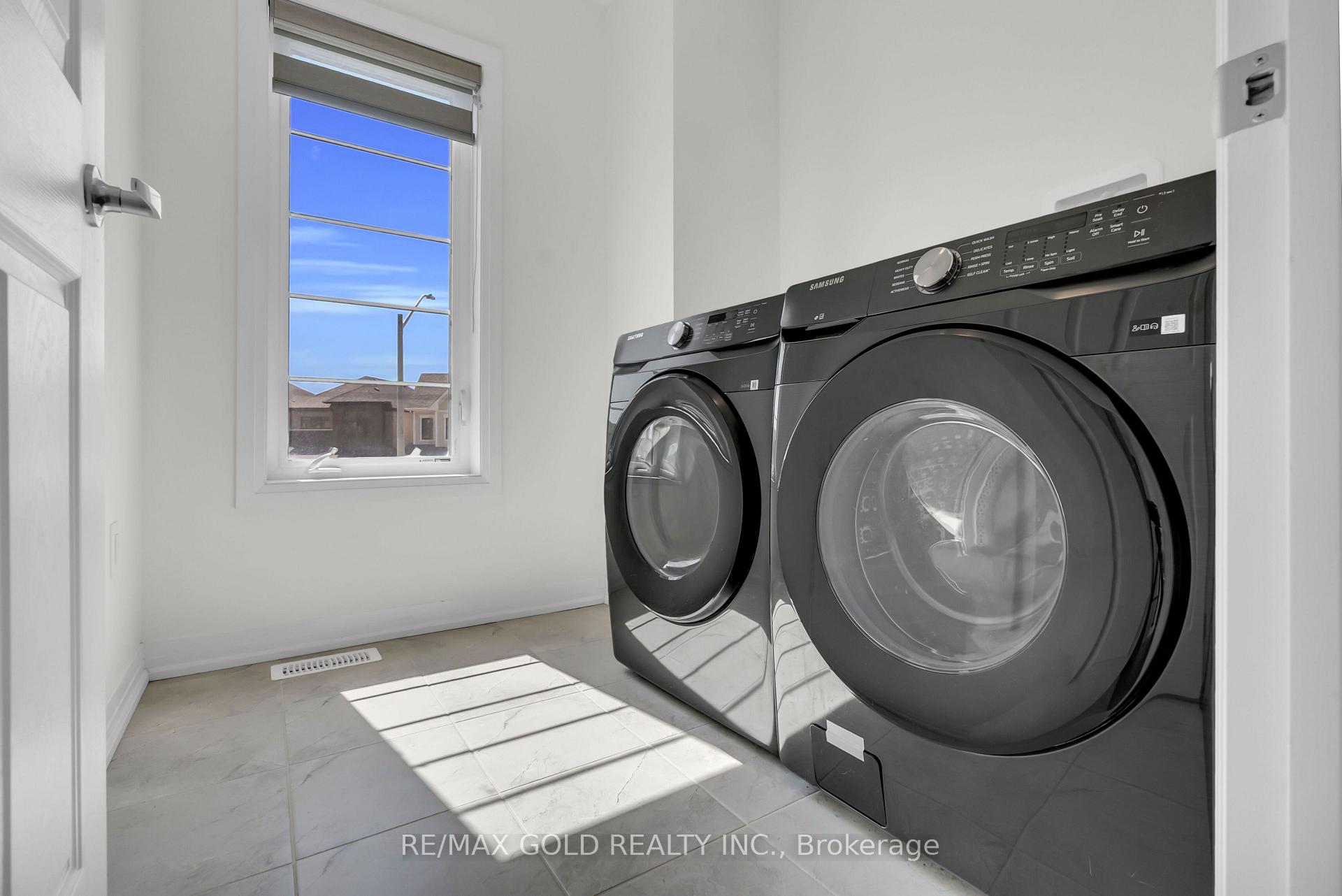 Photo 38 of 25 Heritage Way, Thorold, Rolling Meadows — HOMEH