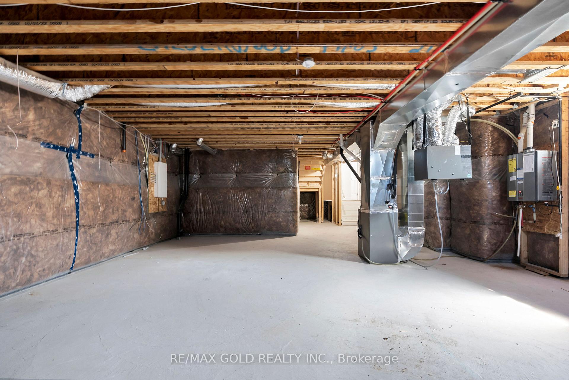 Photo 41 of 25 Heritage Way, Thorold, Rolling Meadows — HOMEH