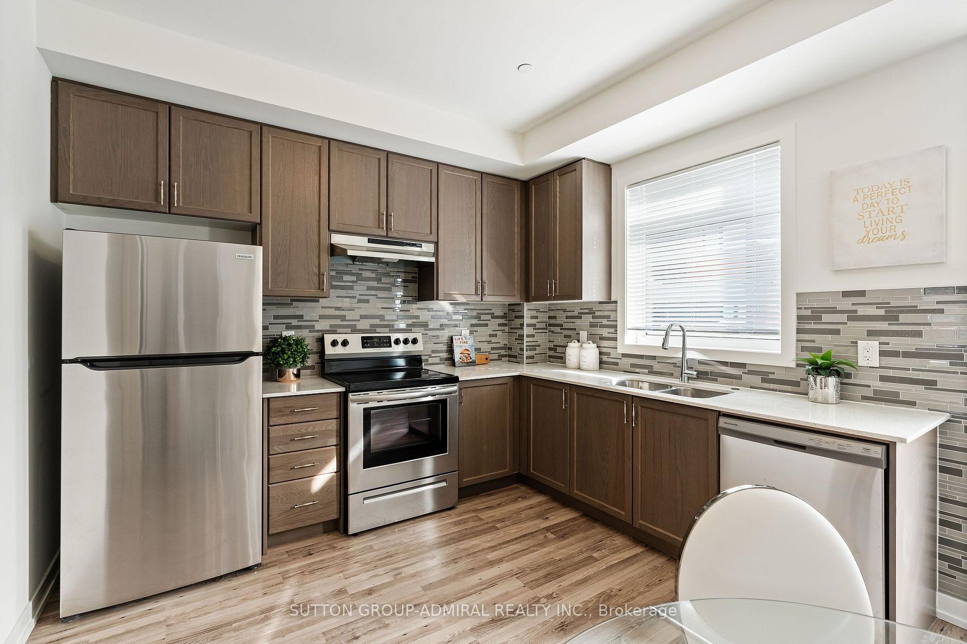 Photo 5 of Unit 98, 370D Red Maple Road, Richmond Hill, Langstaff — HOMEH