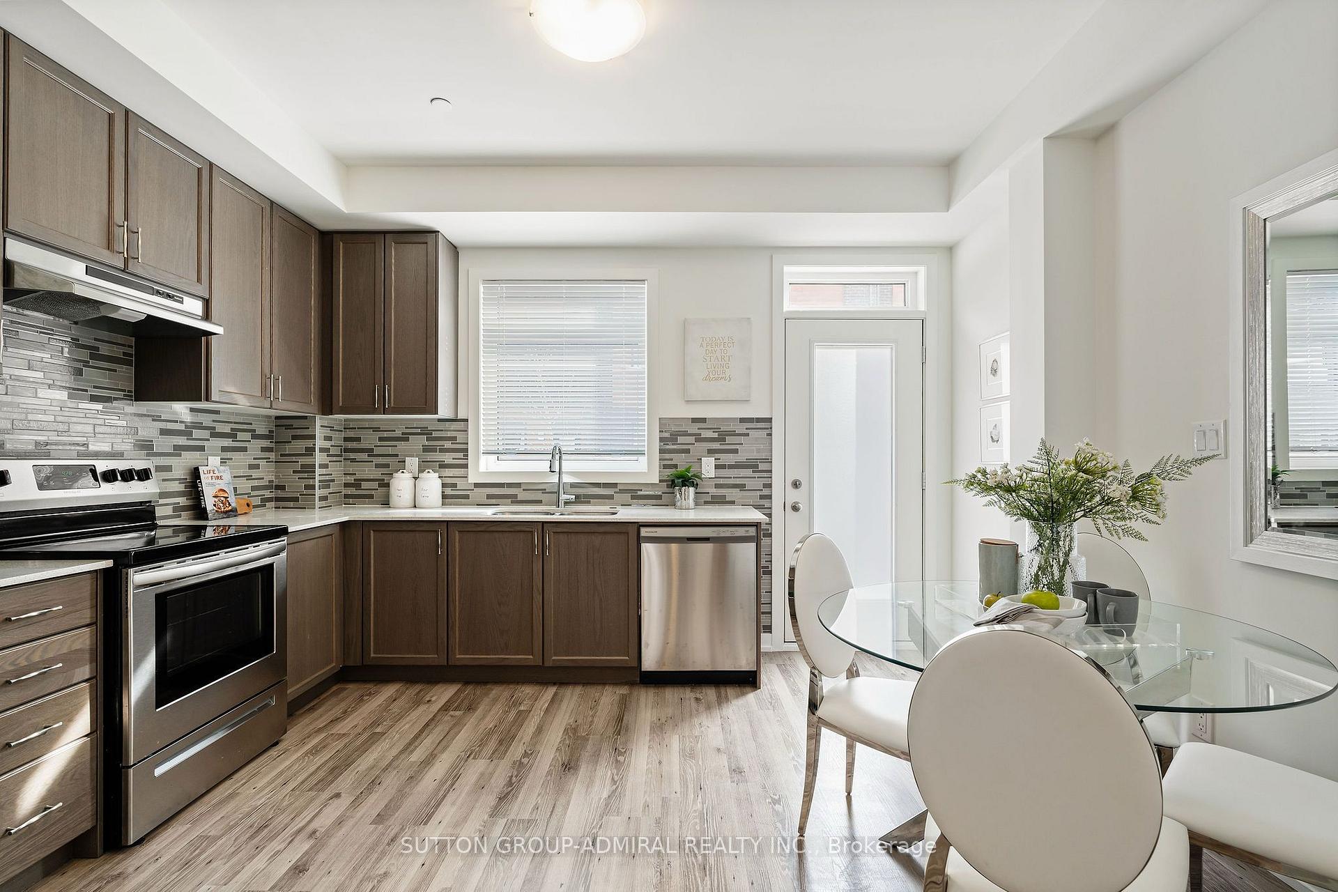 Photo 6 of Unit 98, 370D Red Maple Road, Richmond Hill, Langstaff — HOMEH