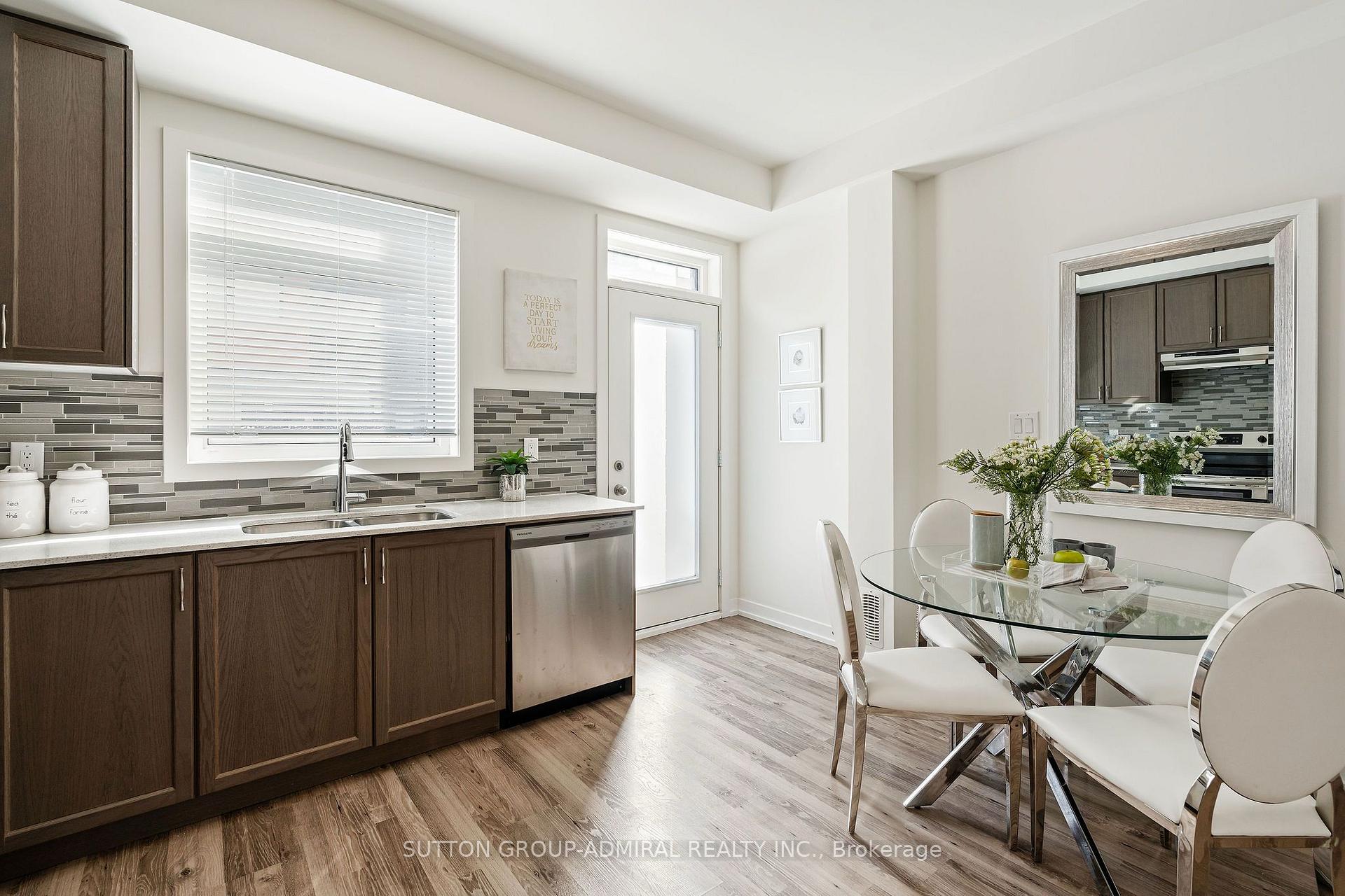 Photo 8 of Unit 98, 370D Red Maple Road, Richmond Hill, Langstaff — HOMEH