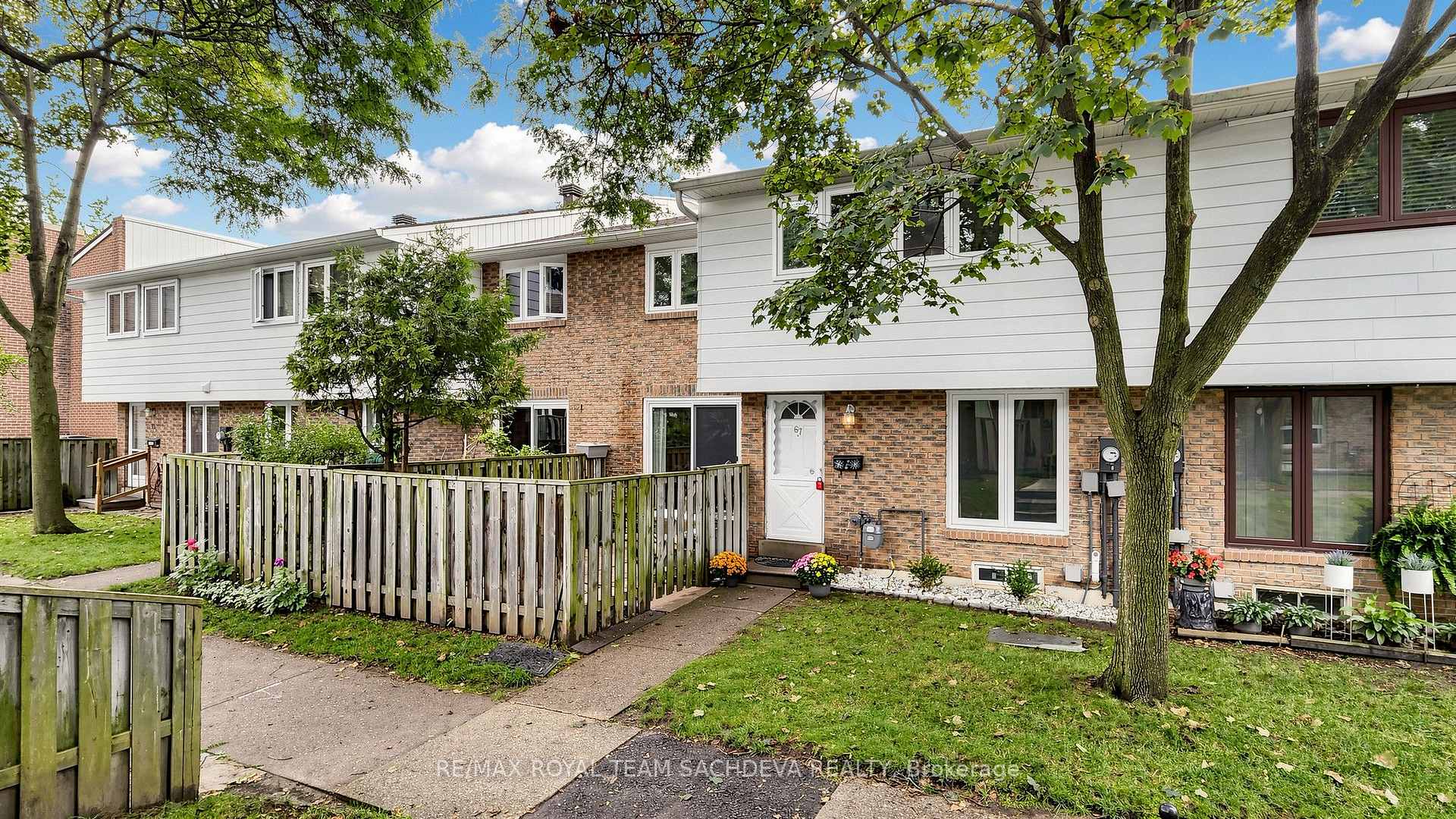 Front of Unit 156, 67 Rock Fernway