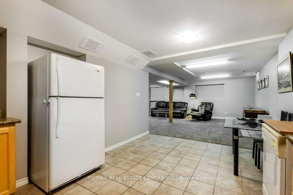 Photo 5 of Unit Basemen, 131 Mcnichol Drive, Cambridge, Little's Corners — HOMEH
