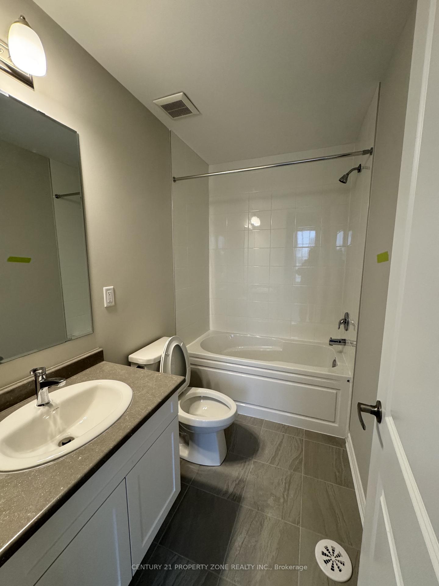 Photo 4 of 2 Westway Drive, Brampton, Northwest Brampton — HOMEH