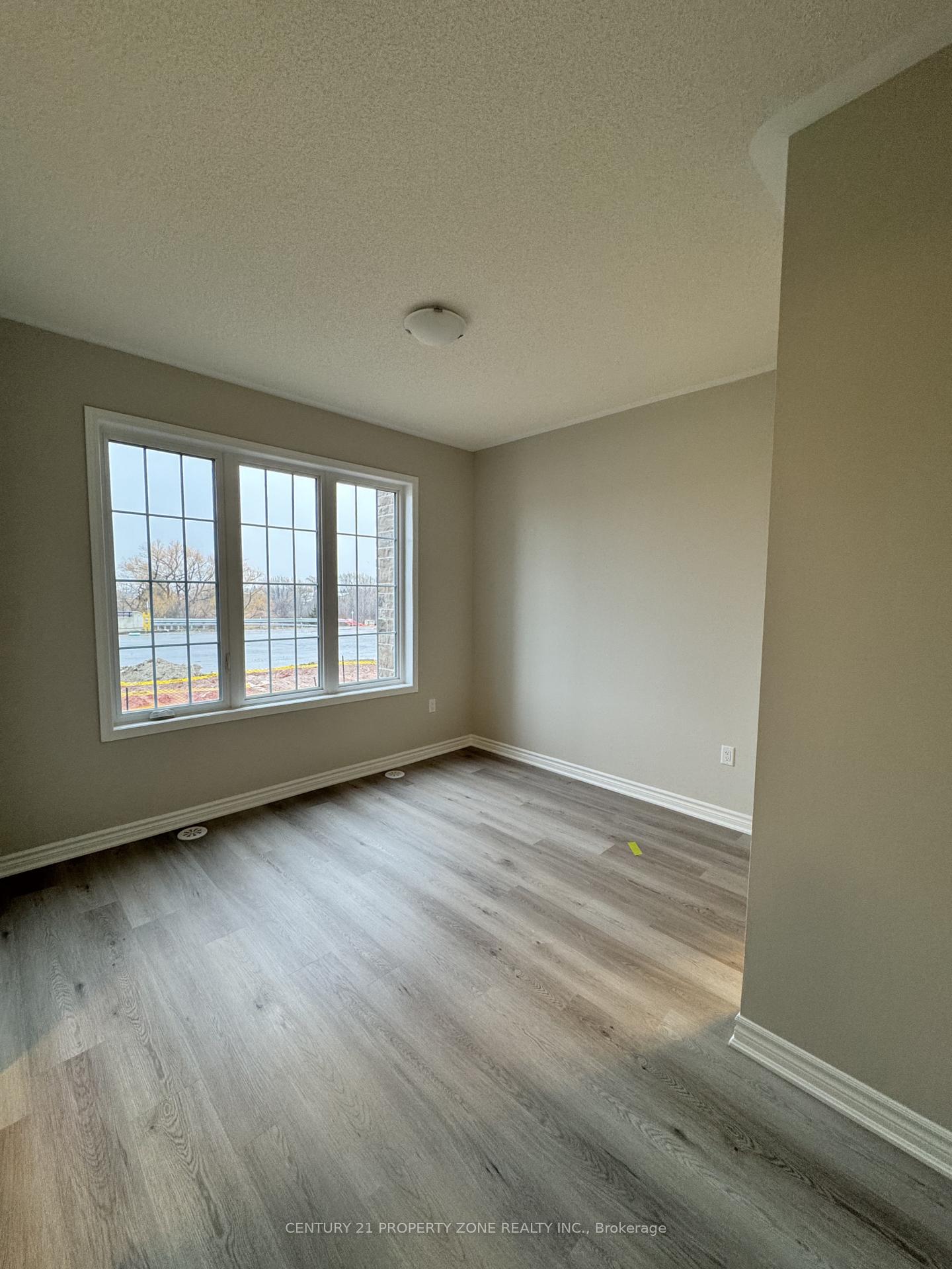 Photo 6 of 2 Westway Drive, Brampton, Northwest Brampton — HOMEH