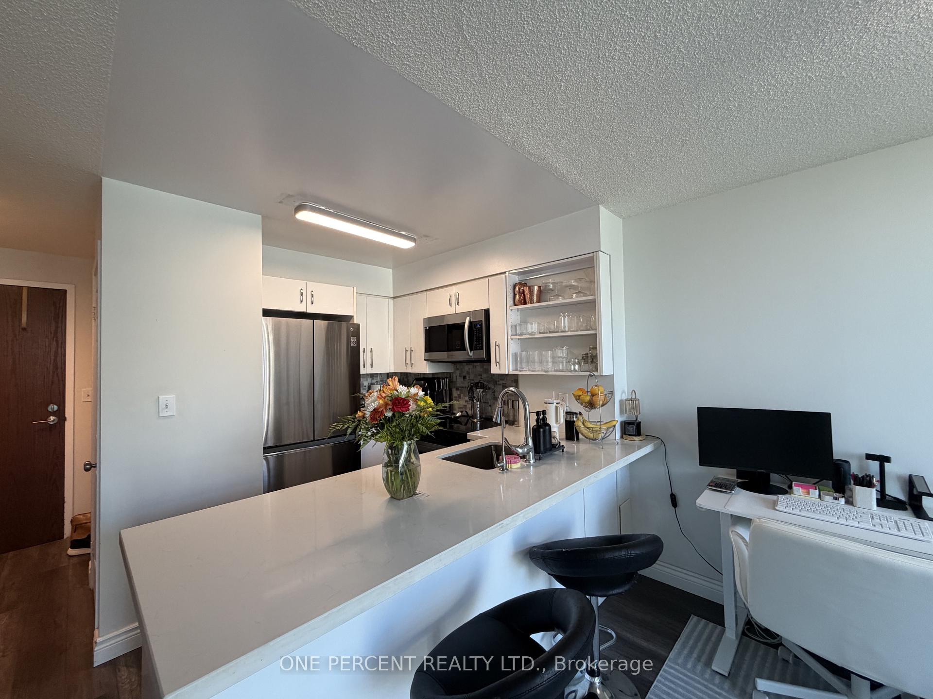 Photo 10 of Unit 607, 3 Ellesmere Street, Richmond Hill, Langstaff — HOMEH