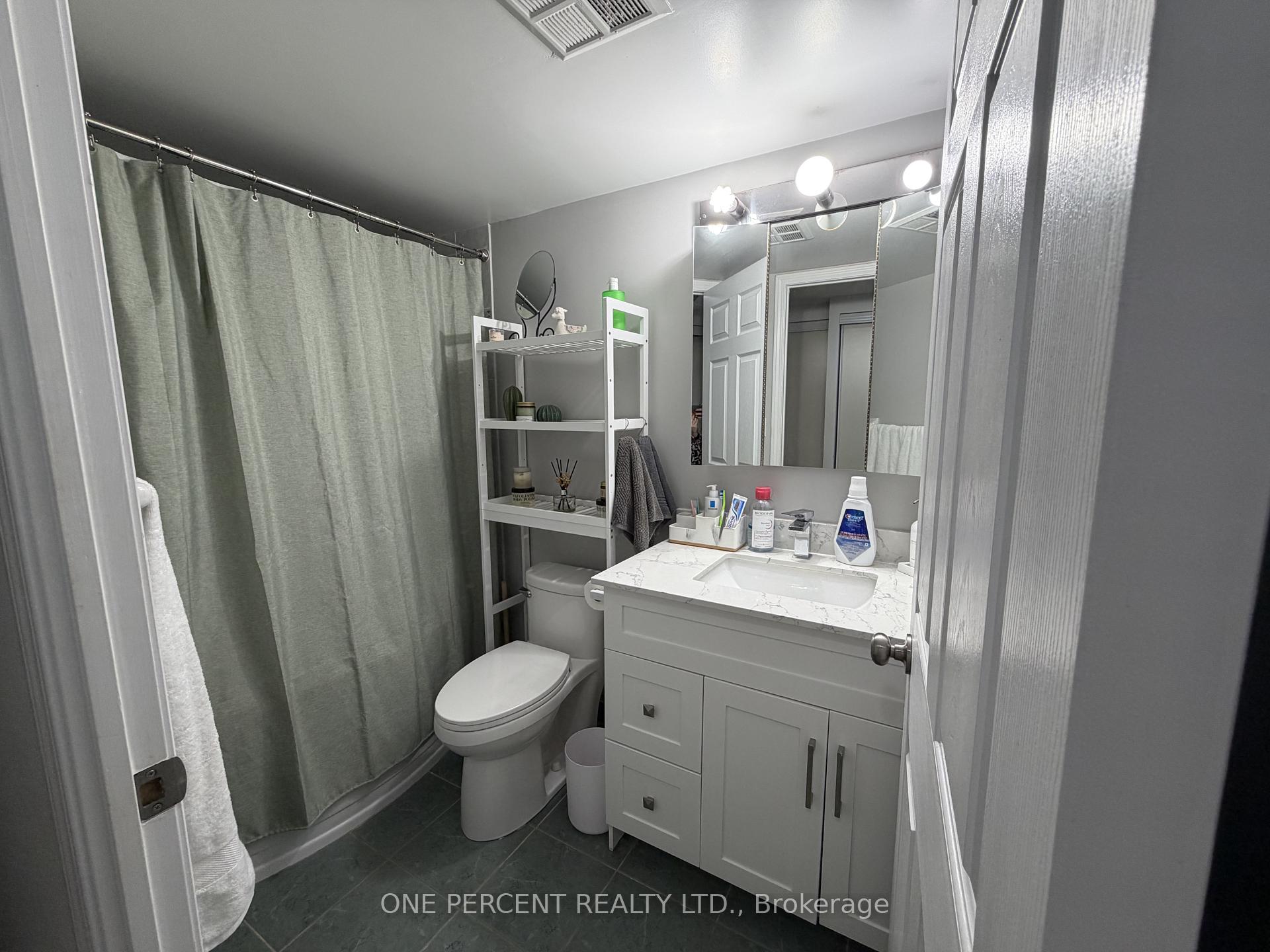 Photo 21 of Unit 607, 3 Ellesmere Street, Richmond Hill, Langstaff — HOMEH