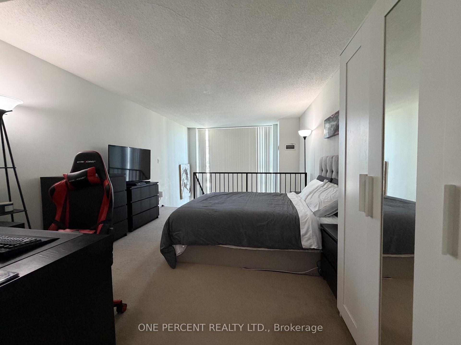 Photo 25 of Unit 607, 3 Ellesmere Street, Richmond Hill, Langstaff — HOMEH
