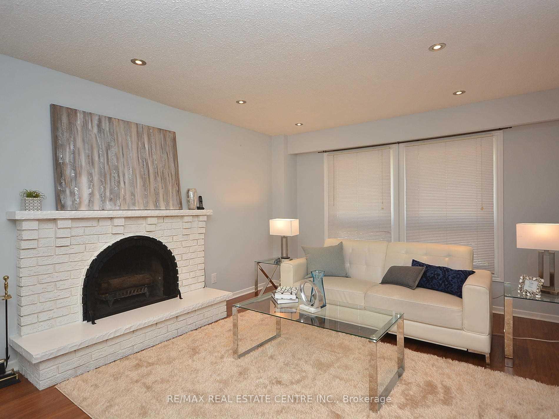 Photo 3 of Unit 31, 7080 Copenhagen (Upper) Road, Mississauga, Meadowvale — HOMEH
