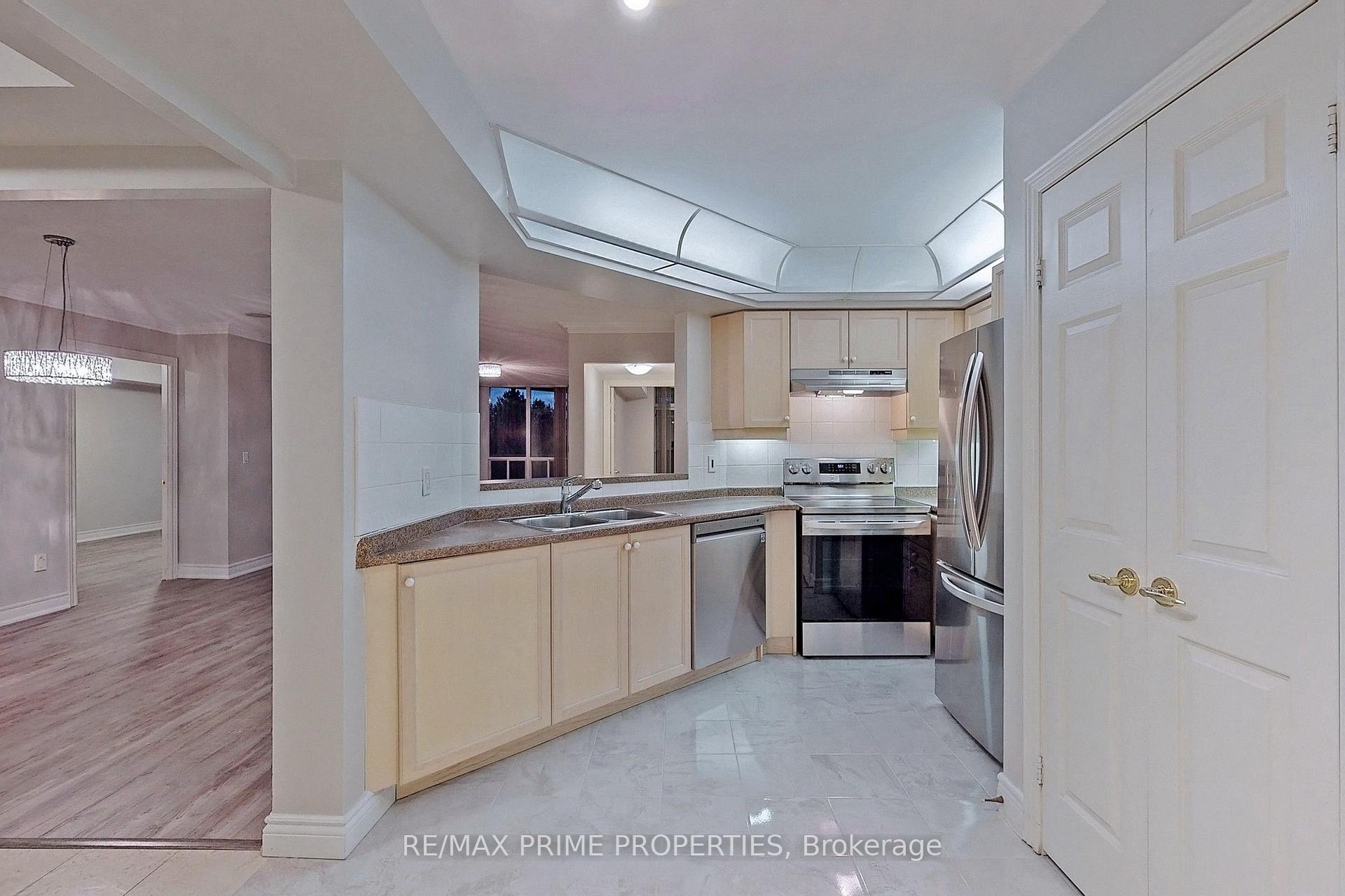 Photo 12 of Unit 310, 89 Skymark Drive, North York, Hillcrest Village — HOMEH
