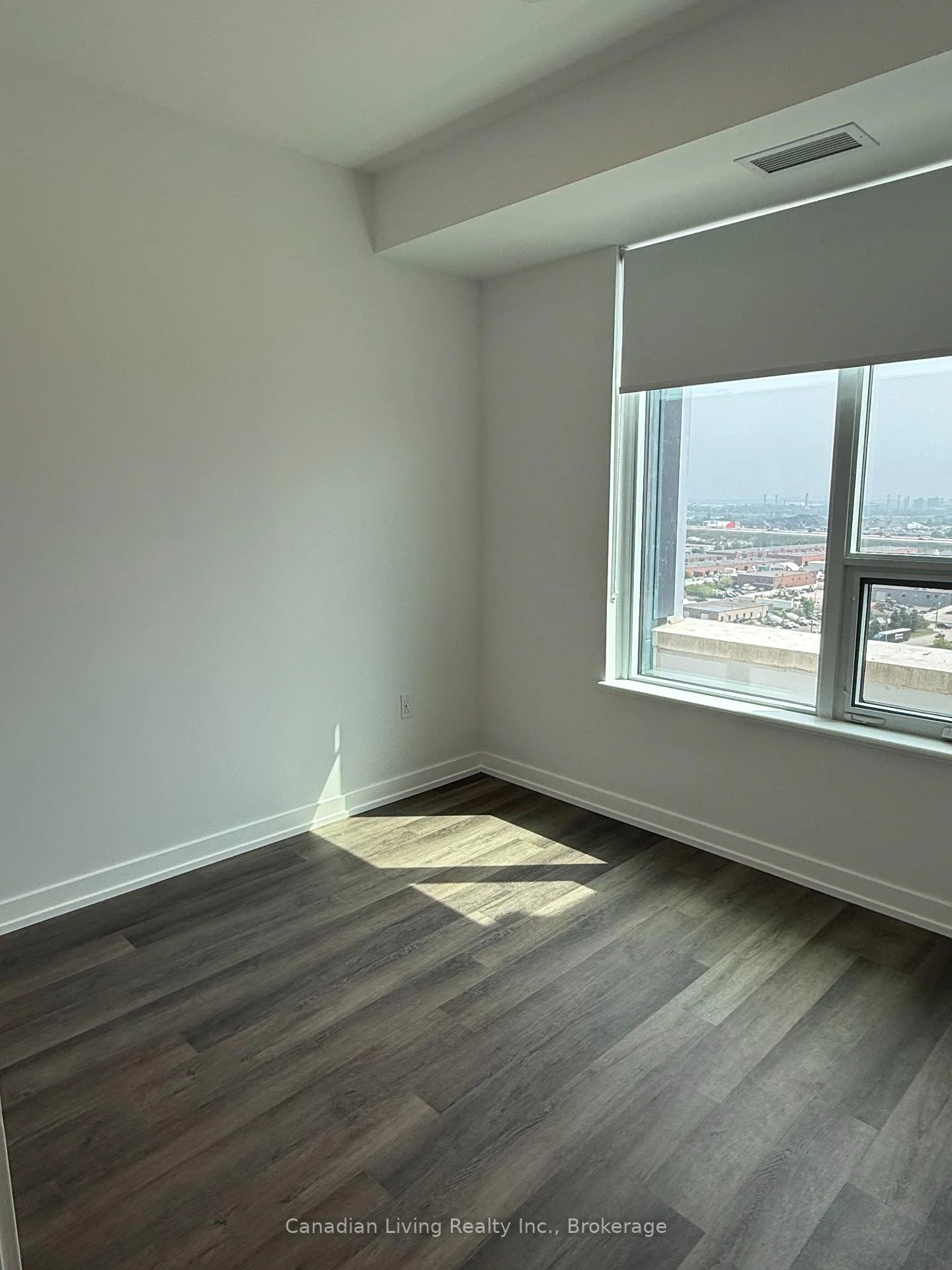 Photo 11 of Unit 1512, 21 Meadowdale Road, Vaughan, Vaughan Corporate Centre — HOMEH