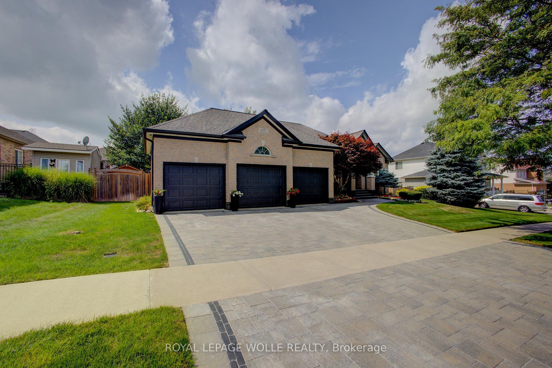 Photo 4 of 457 Caryndale Drive, Kitchener, Brigadoon — HOMEH