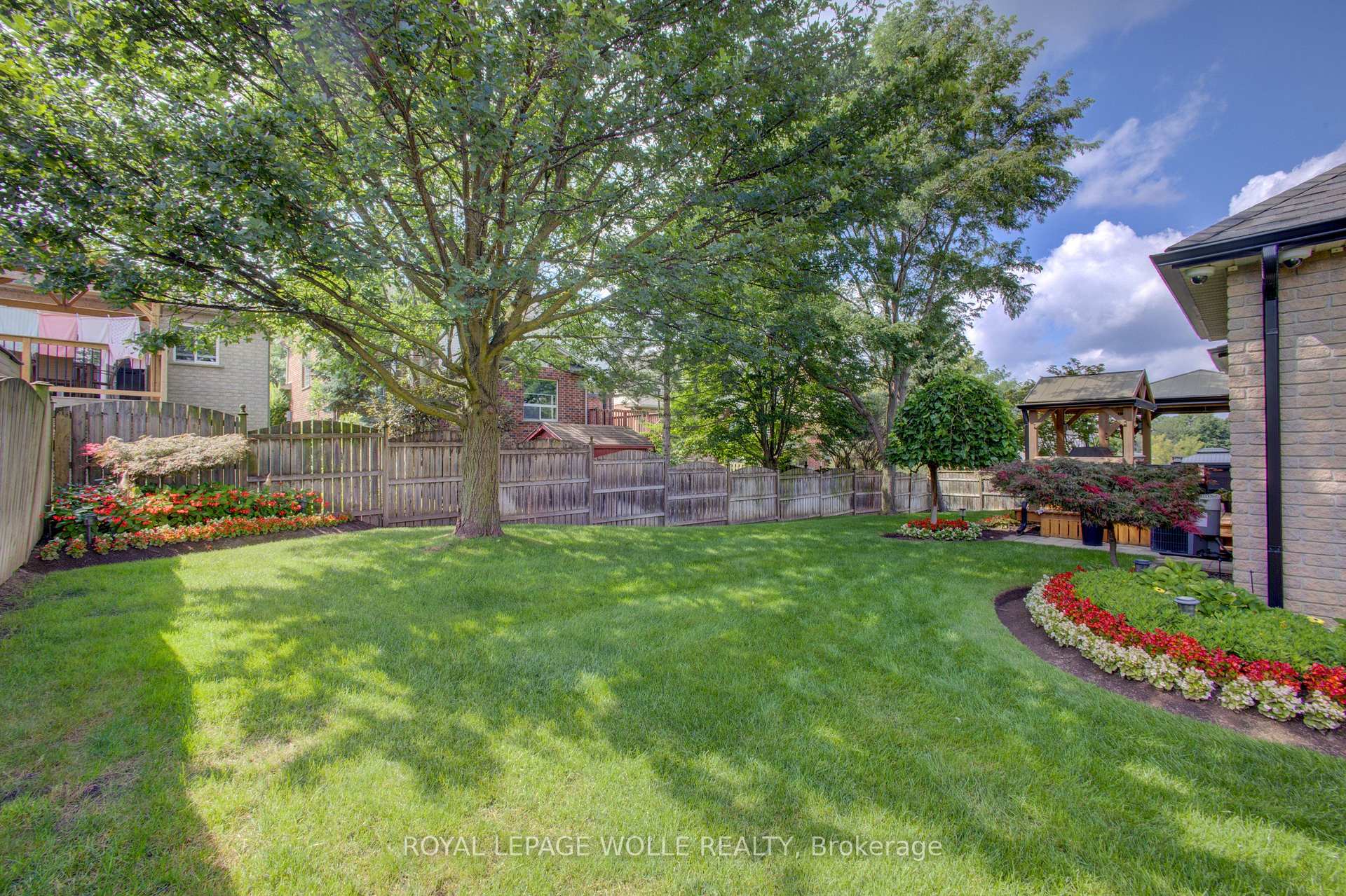 Photo 35 of 457 Caryndale Drive, Kitchener, Brigadoon — HOMEH