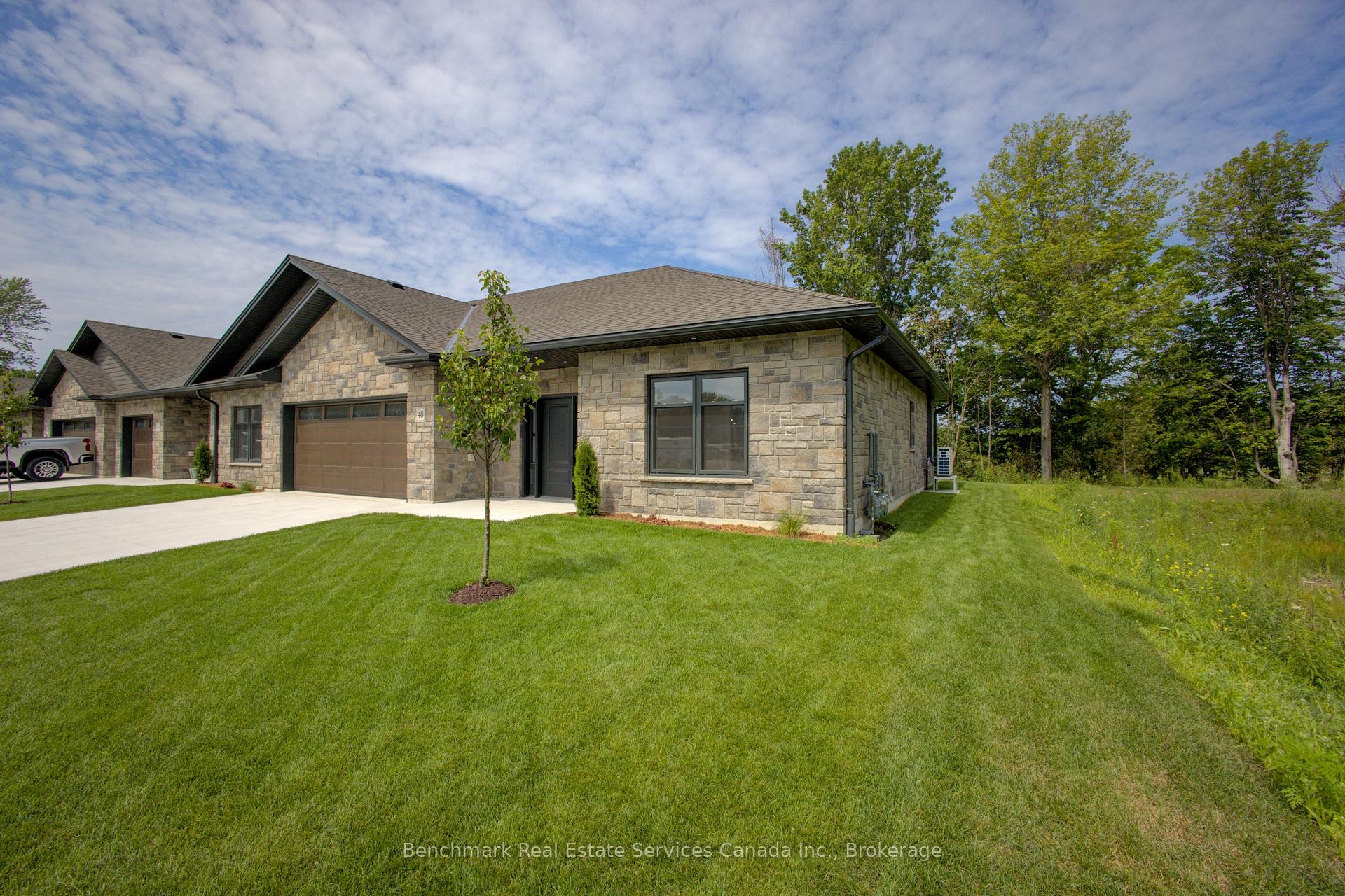 Photo 3 of Unit 41, 1182 Queen Street, Kincardine — HOMEH