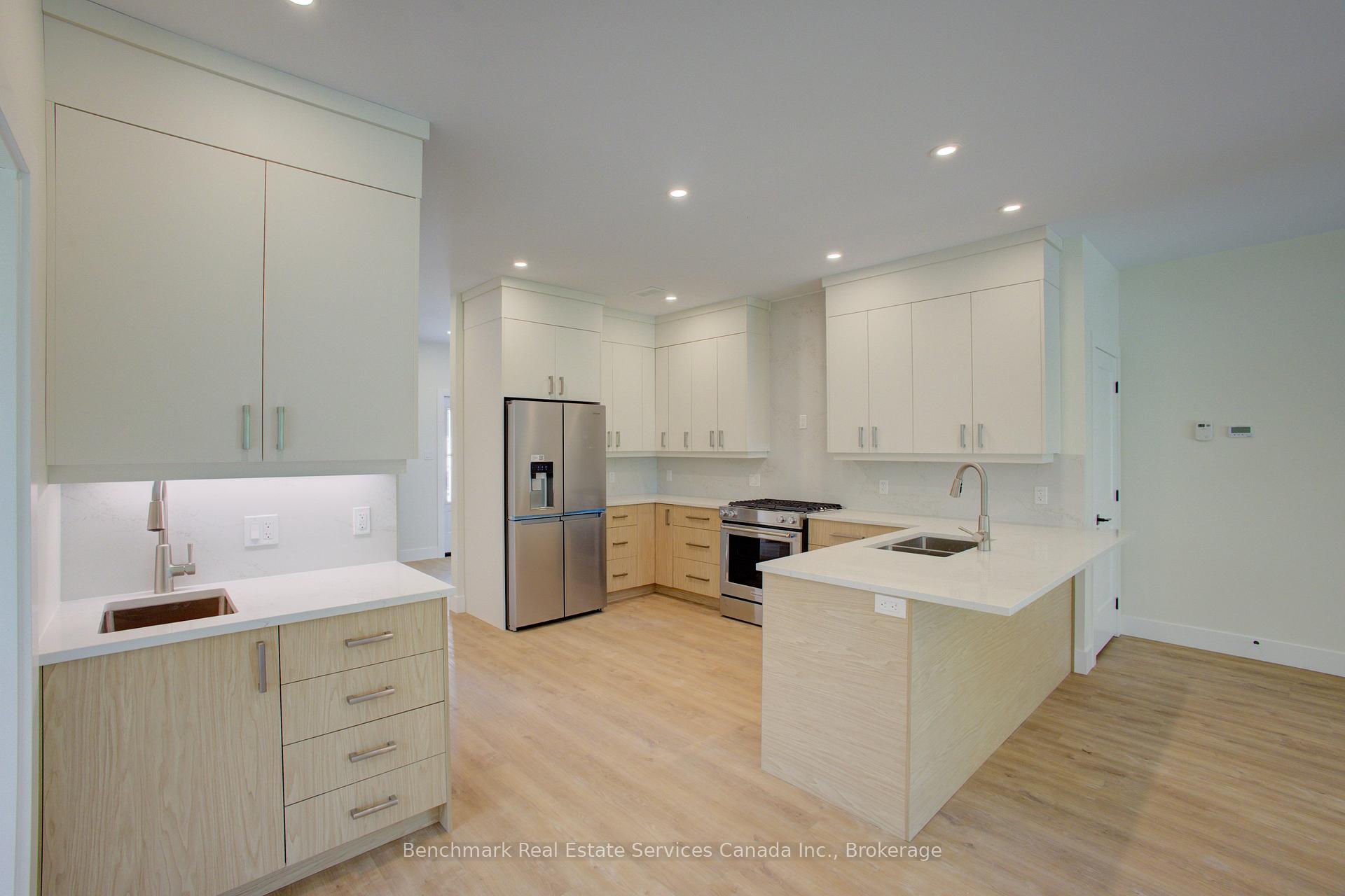 Photo 16 of Unit 41, 1182 Queen Street, Kincardine — HOMEH