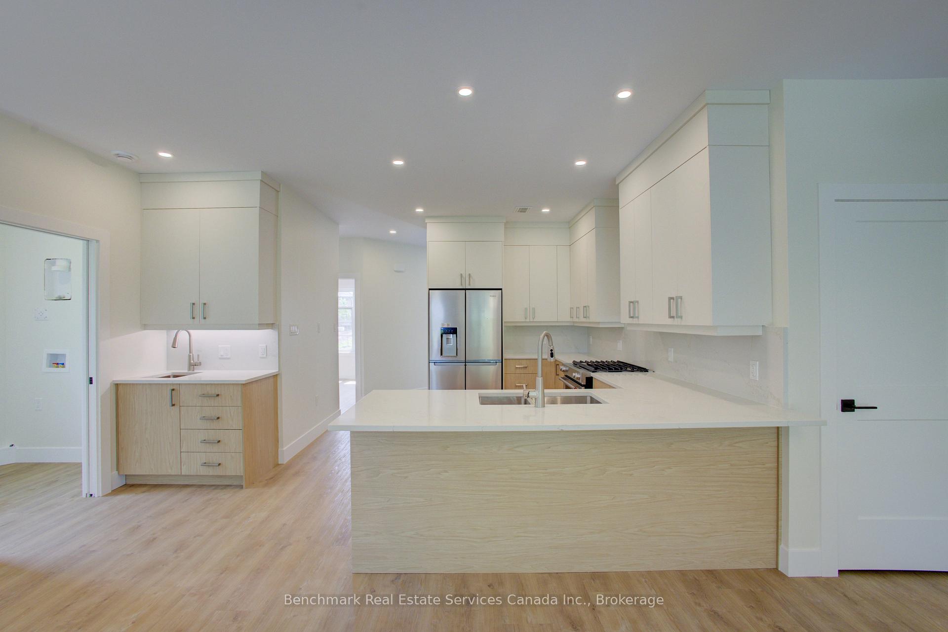 Photo 17 of Unit 41, 1182 Queen Street, Kincardine — HOMEH