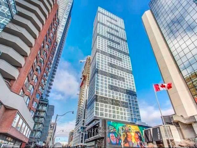 Front of Unit 5309, 181 Dundas Street E