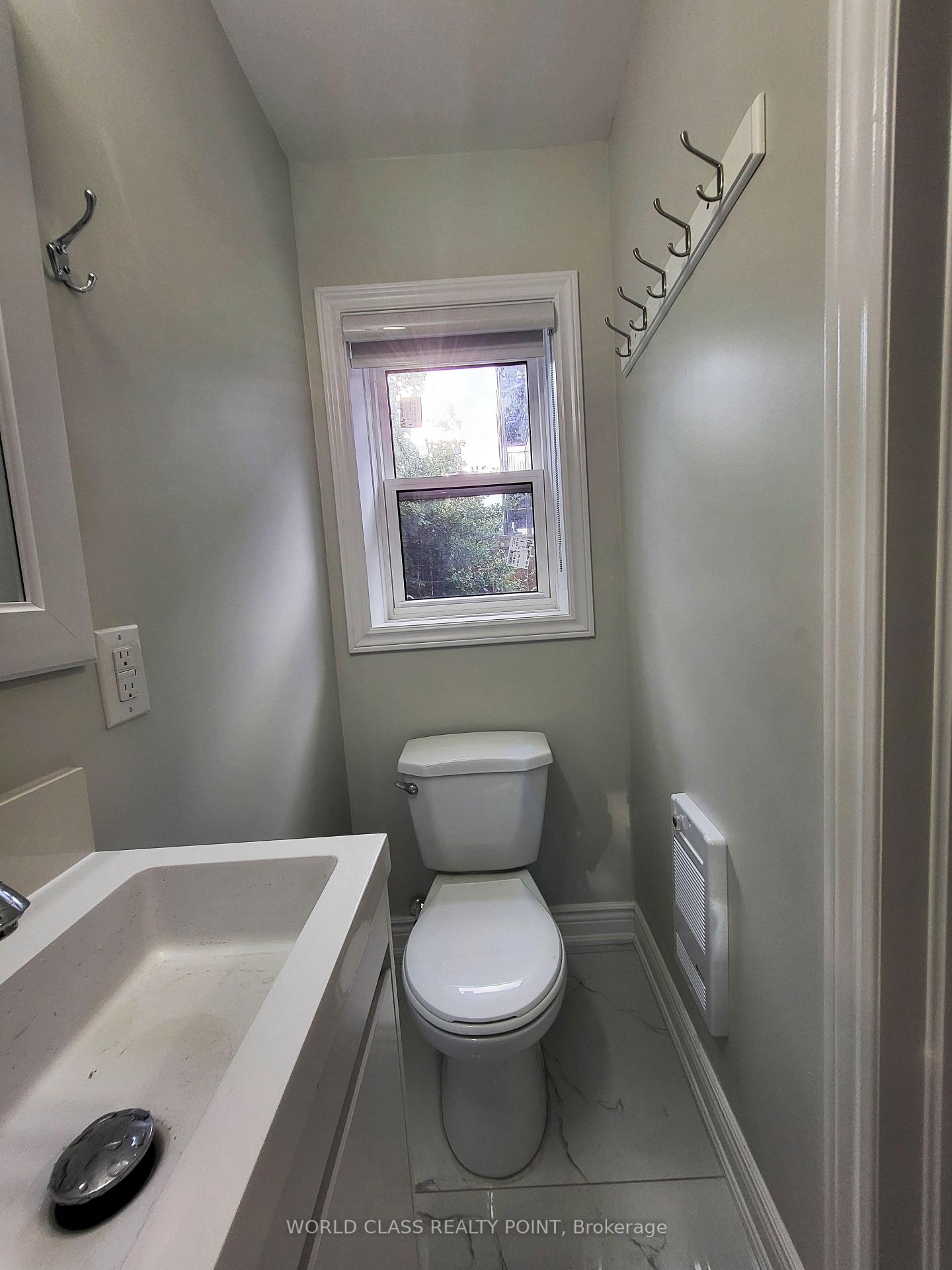 Photo 17 of 49 Vine Avenue, Toronto, Junction Area — HOMEH